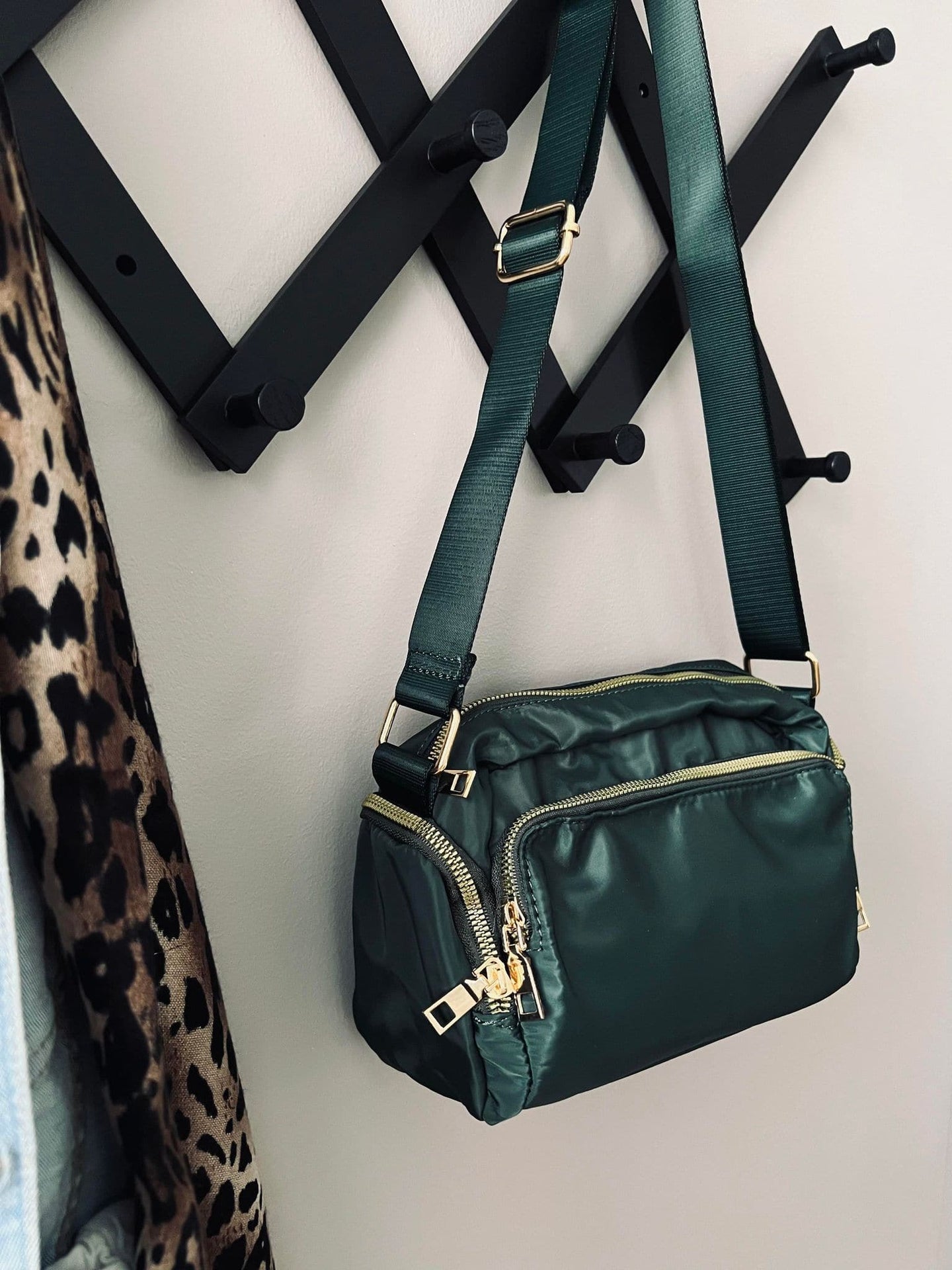 Crossbody - Kaki Nylon - VIAMAJA.DK