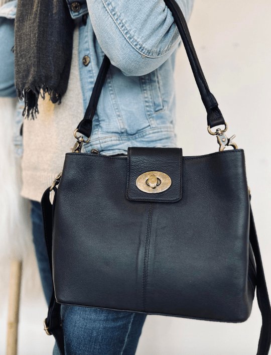 Crossbody Lux Big black / messing - VIAMAJA.DK