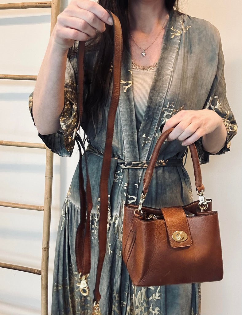 Crossbody Lux walnut Mini - VIAMAJA