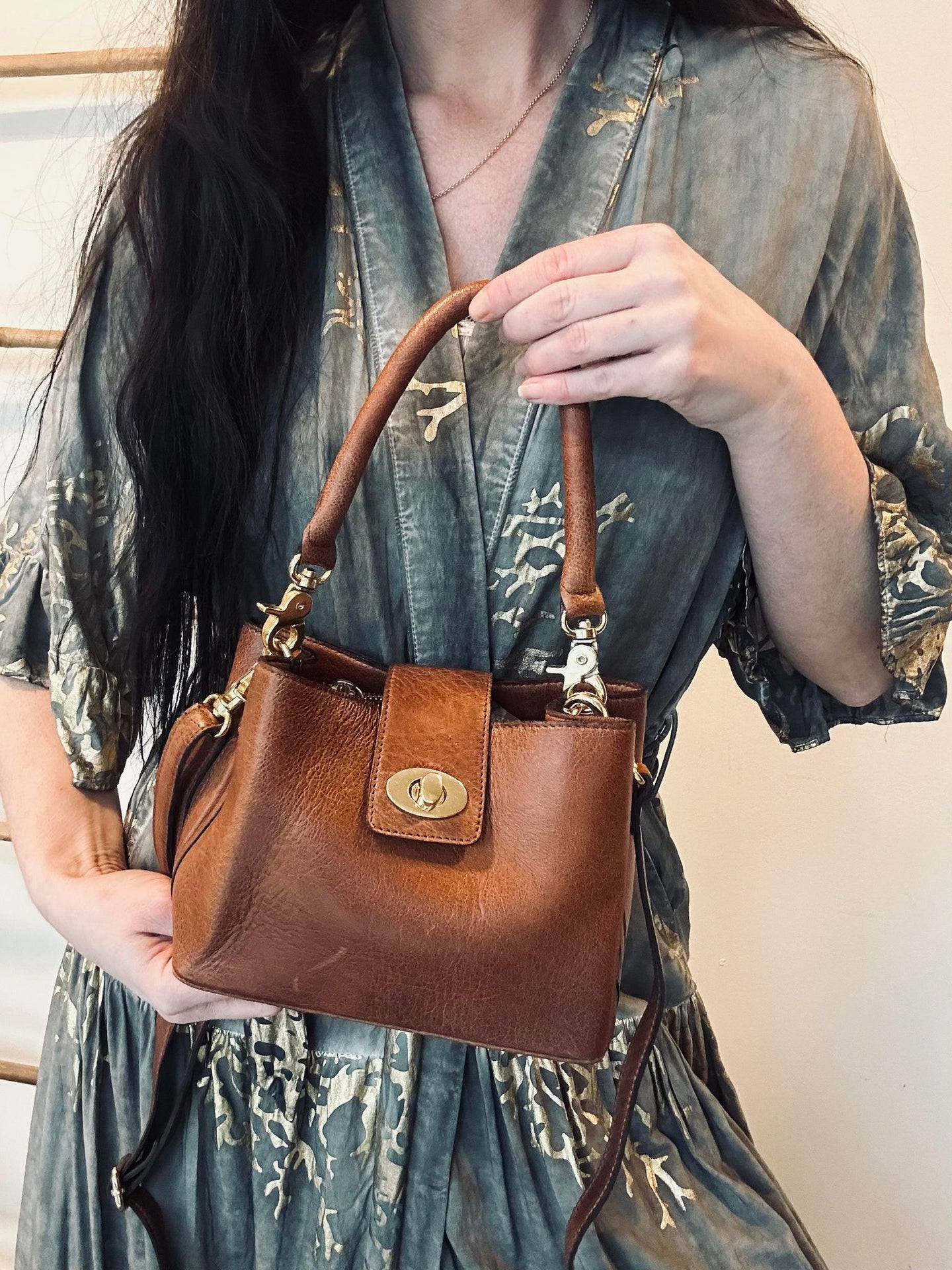 Crossbody Lux walnut Mini - VIAMAJA.DK