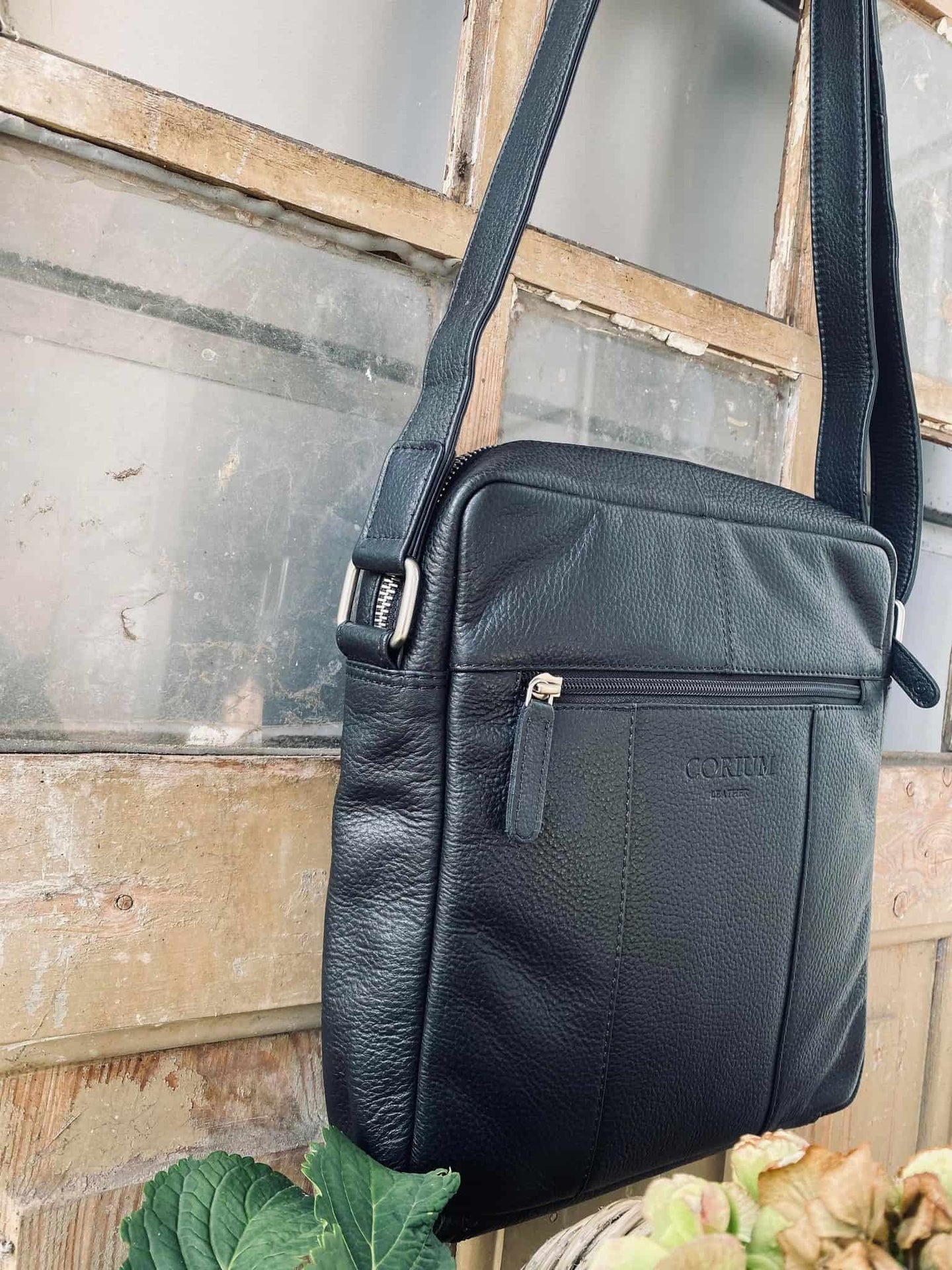 Crossbody Maisy Sort - VIAMAJA.DK