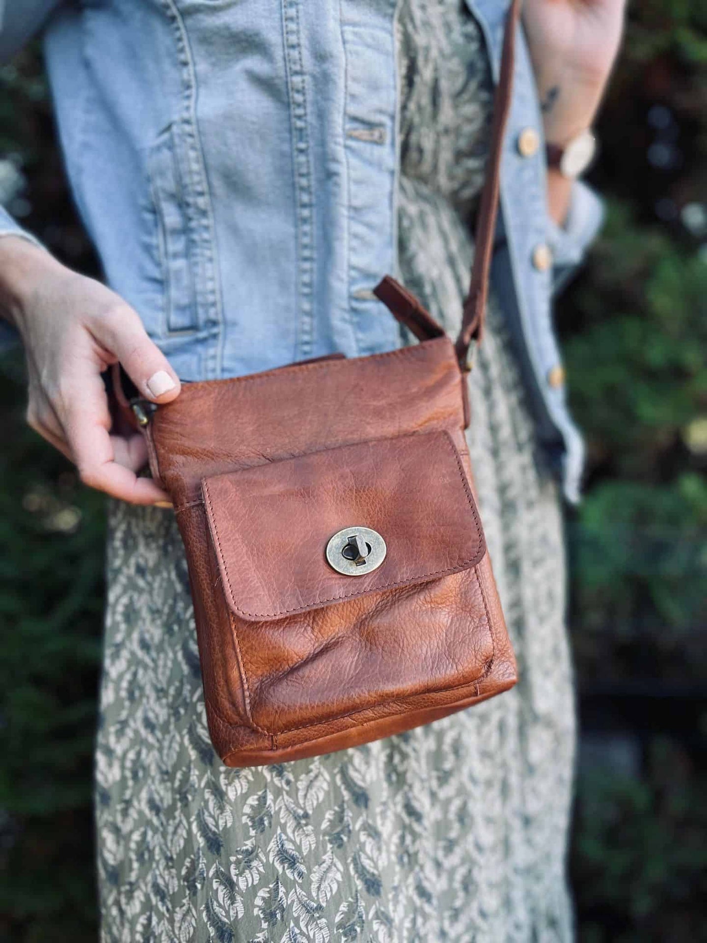 Crossbody MAY - Walnut - VIAMAJA.DK