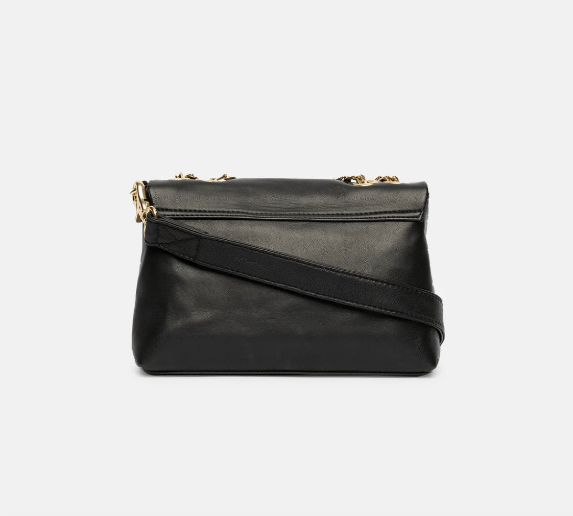Crossbody med guld kæde - VIAMAJA.DK