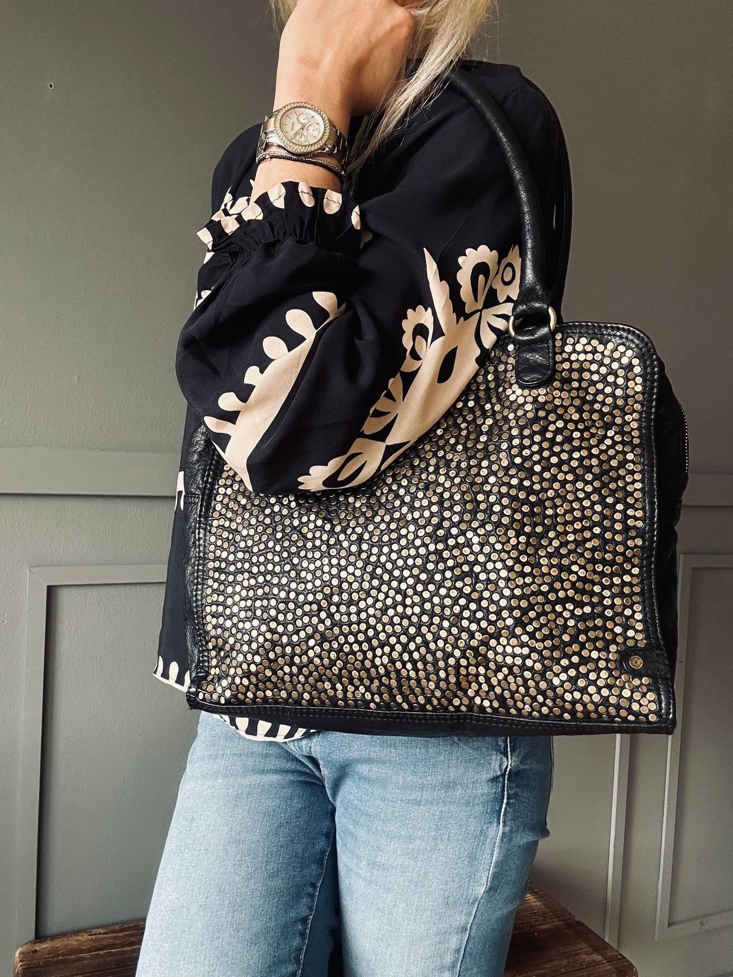Crossbody med nitter - Kalveskind - VIAMAJA.DK