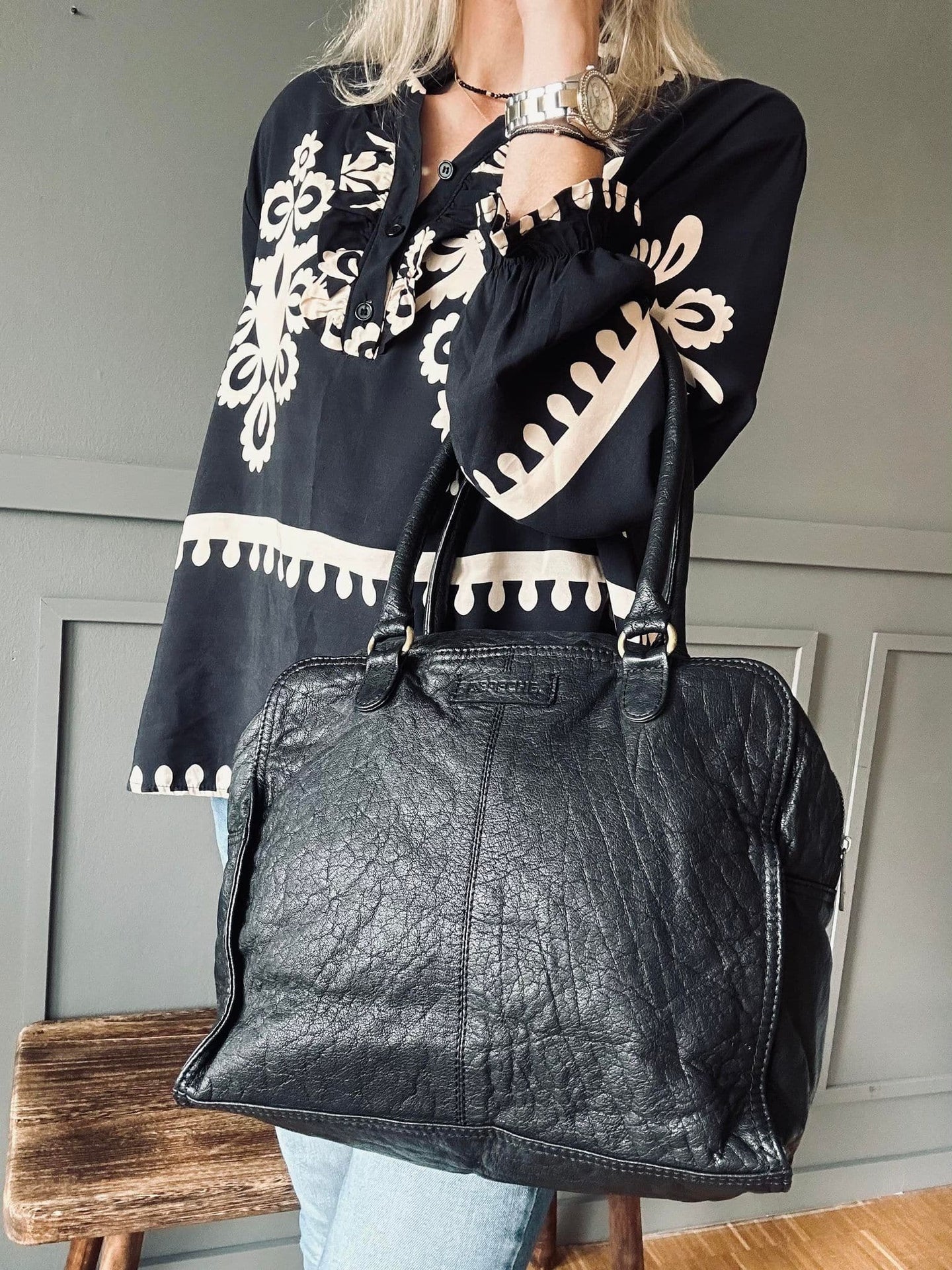Crossbody med nitter - Kalveskind - VIAMAJA.DK