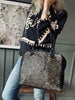 Crossbody med nitar - Kalvskinn