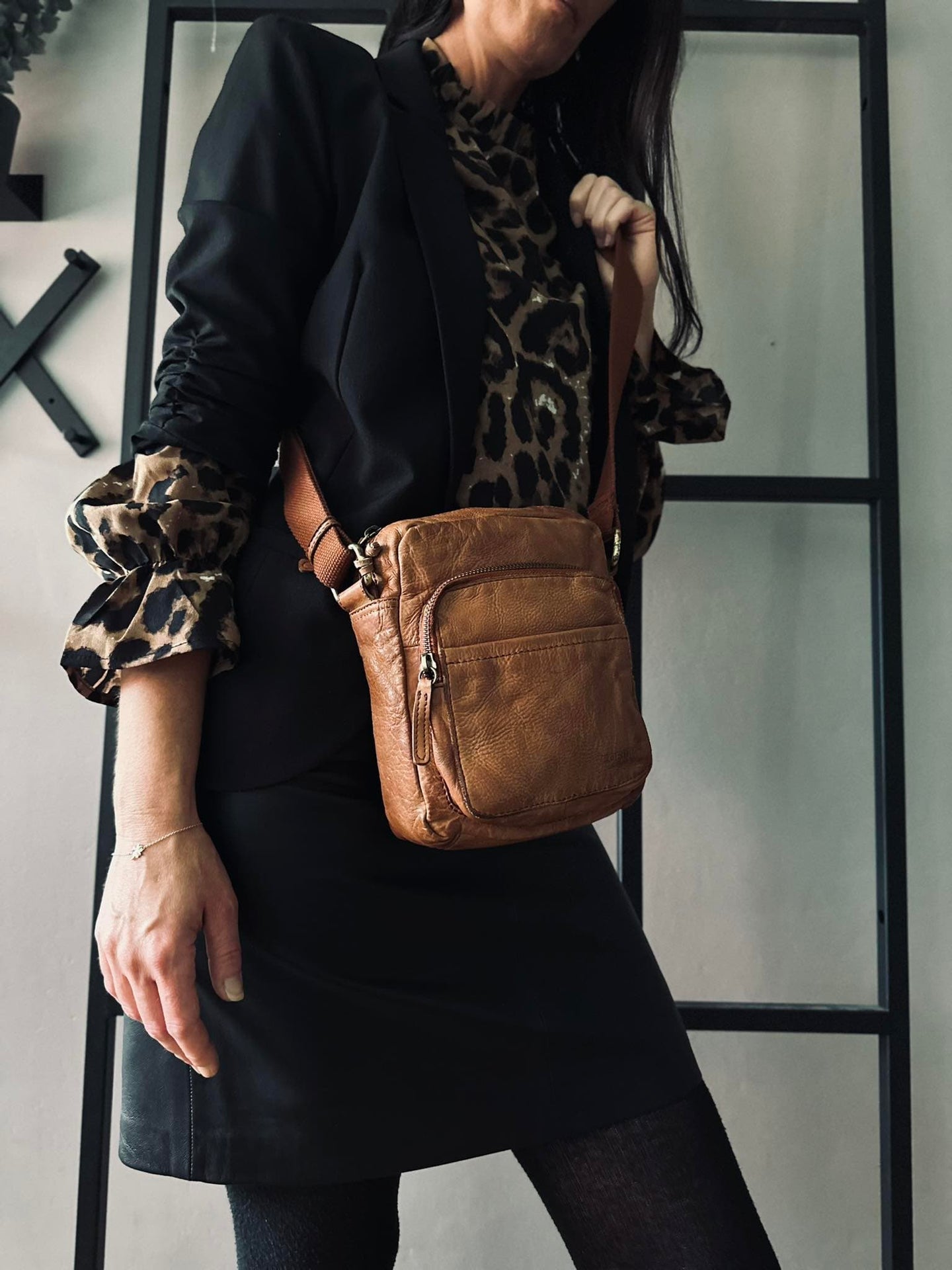 Crossbody Raw Boheme – Cognac unisex - VIAMAJA.DK