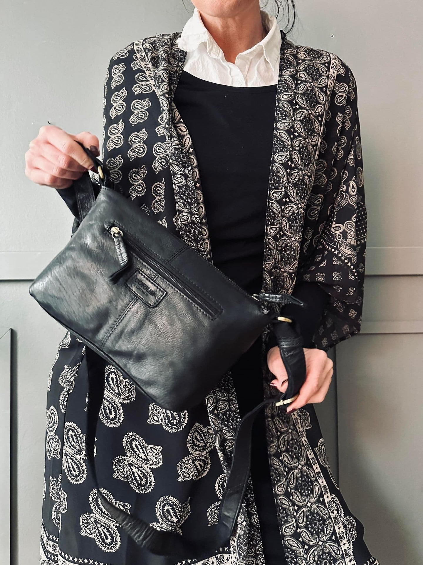 Crossbody Raw Boheme Medium – Black - VIAMAJA.DK