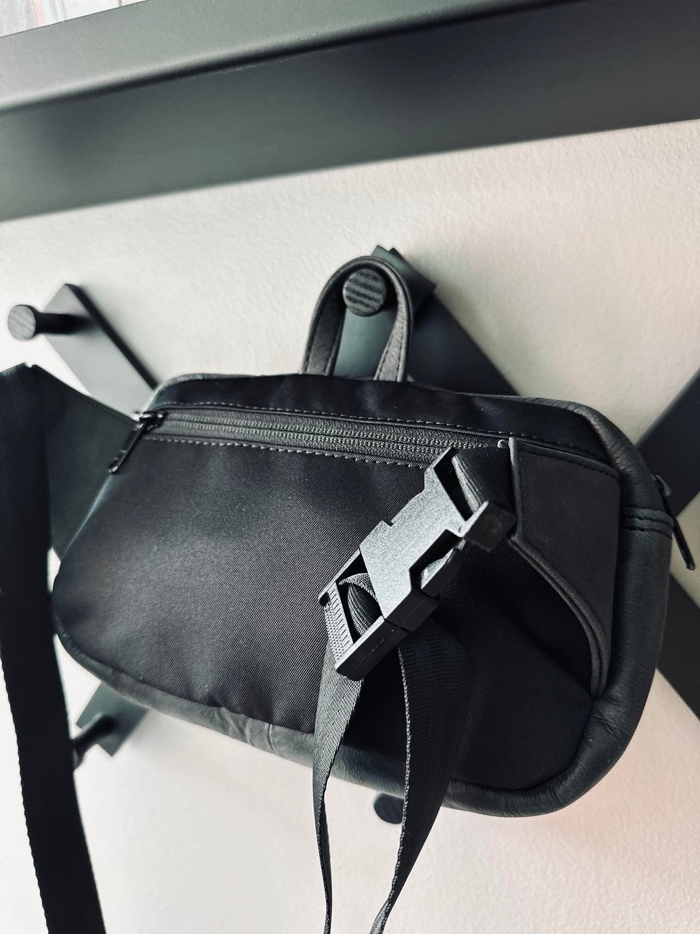 Crossbody Unisex - Nylon og læder - VIAMAJA.DK