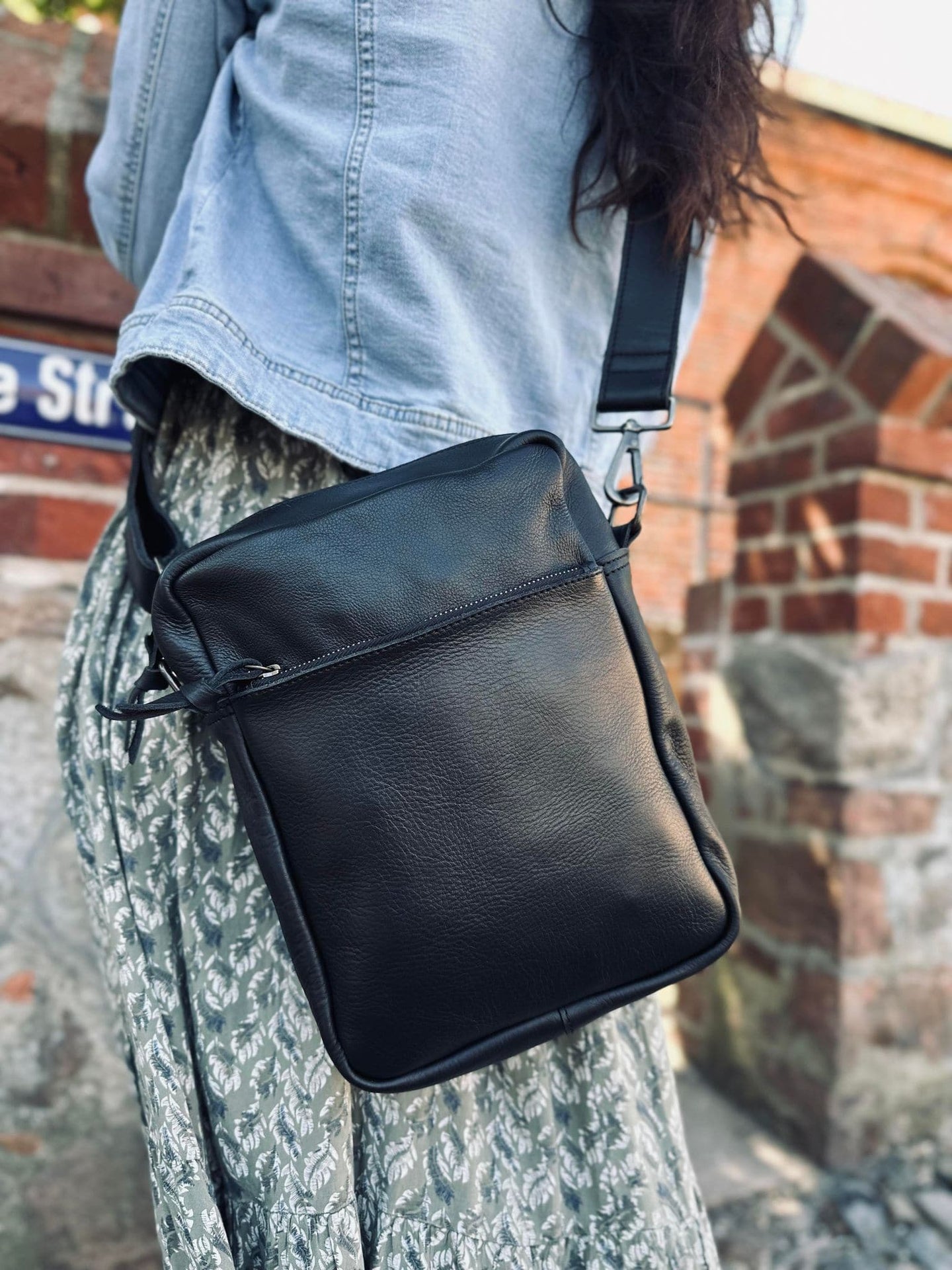 Crossover - BLACK LIMA - VIAMAJA.DK