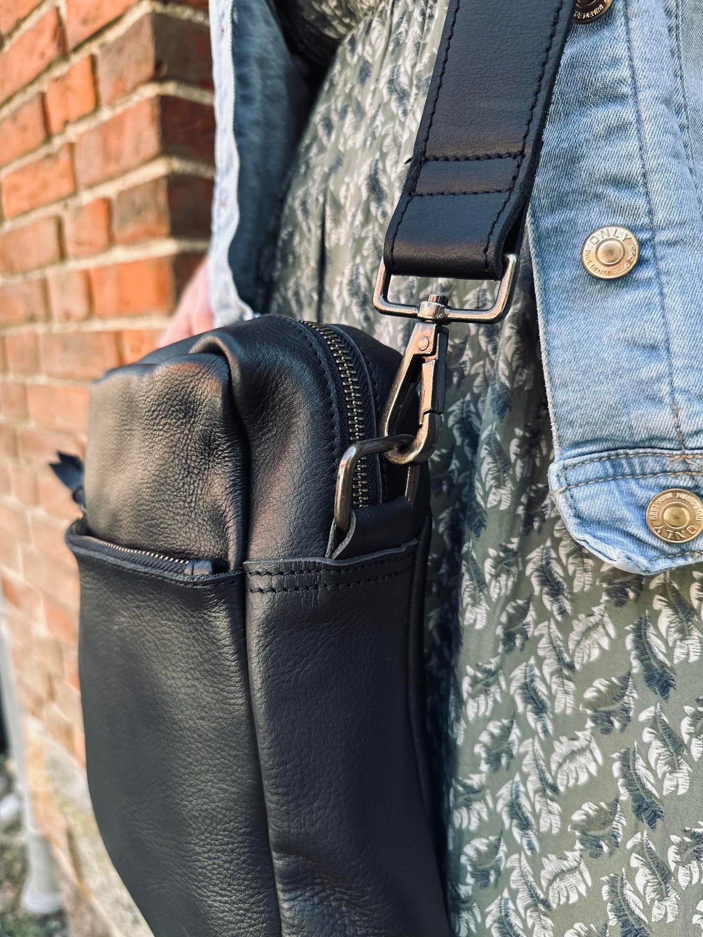 Crossover - BLACK LIMA - VIAMAJA.DK