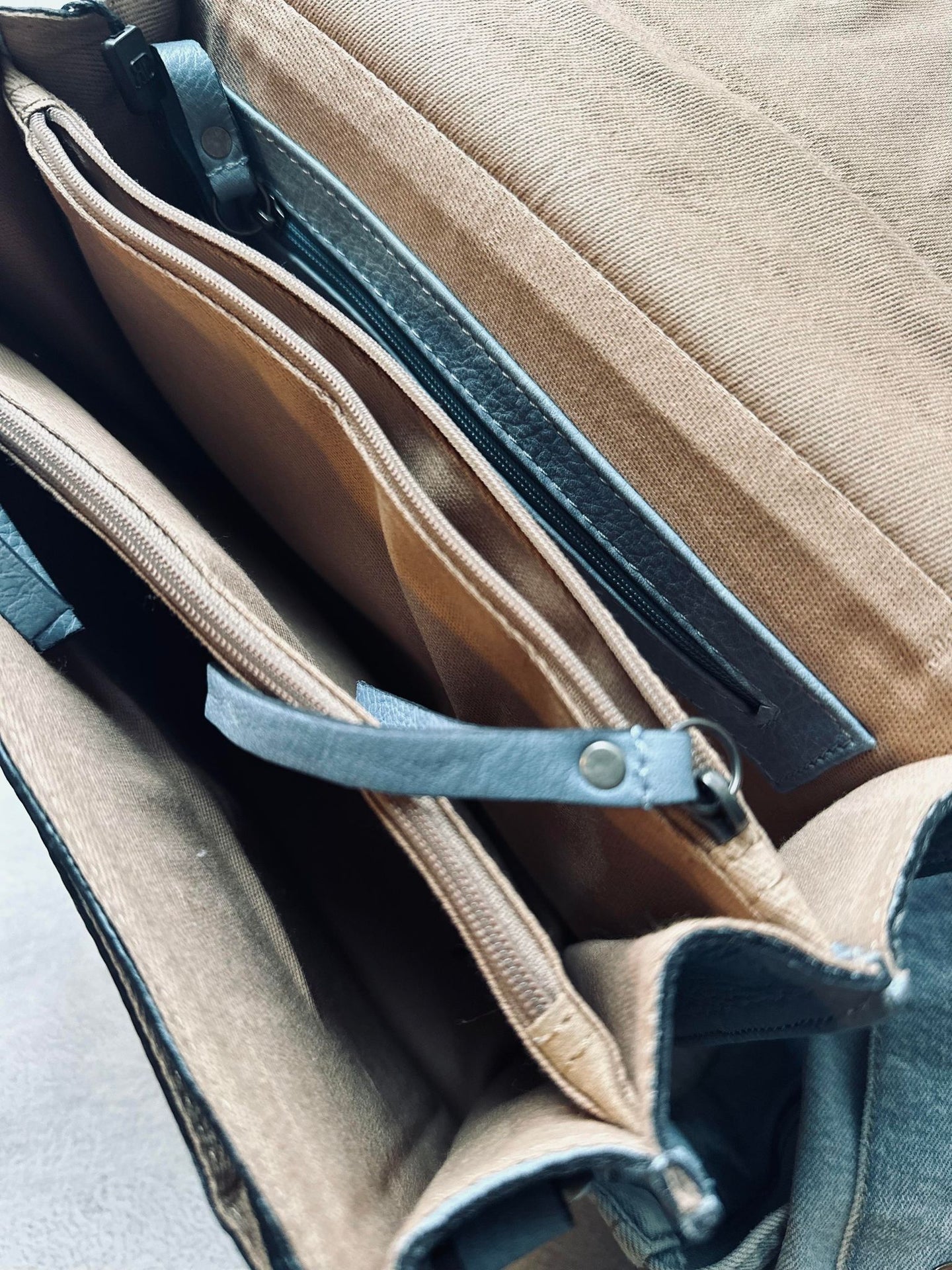 Crossover Blue Leather – Big - VIAMAJA.DK