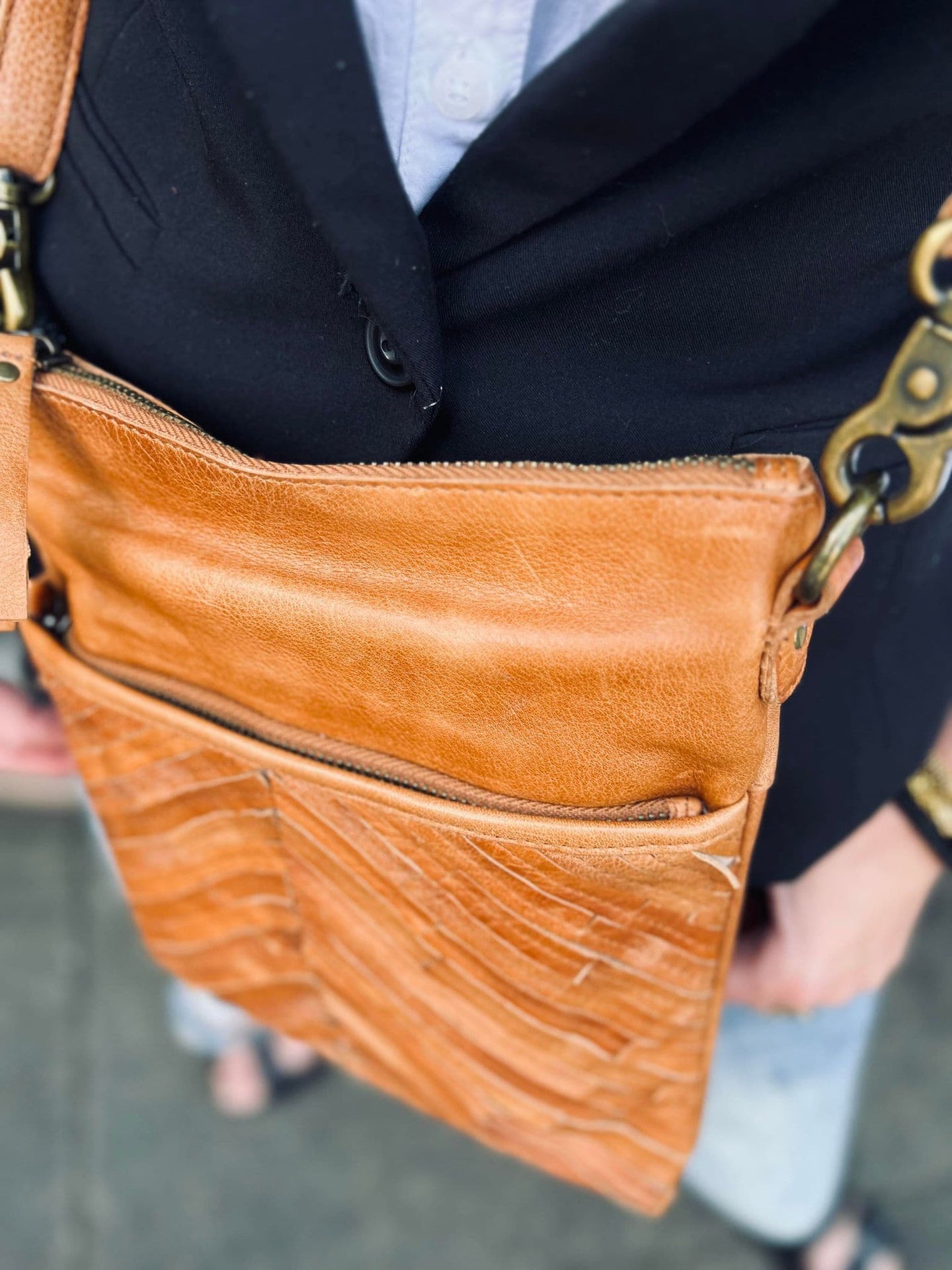 Crossover Cognac - Handmade leather - VIAMAJA.DK