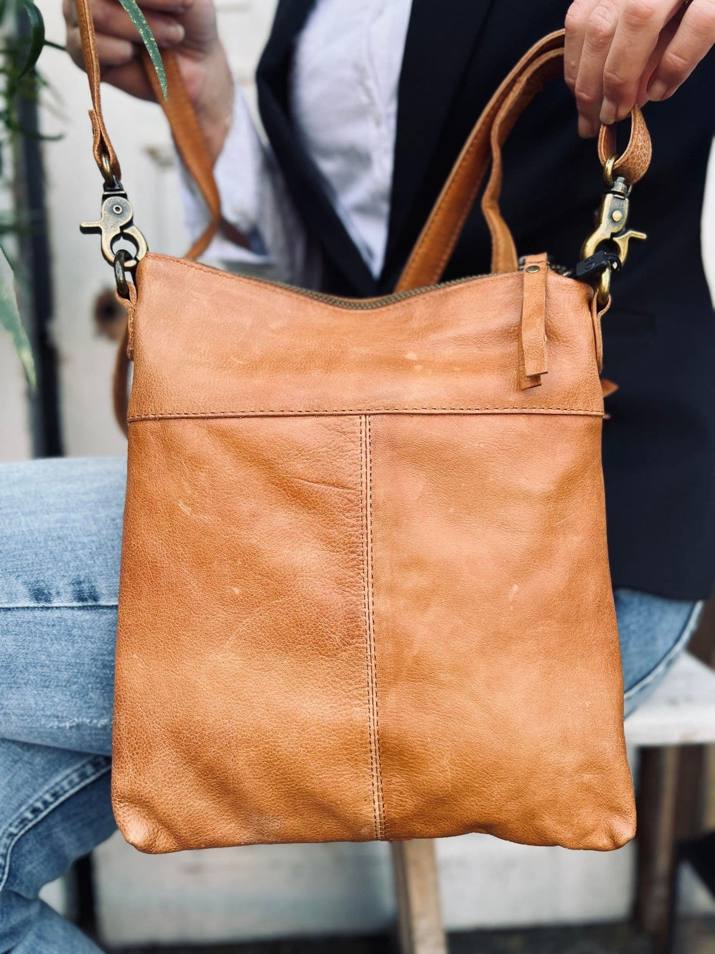 Crossover Cognac - Handmade leather - VIAMAJA.DK