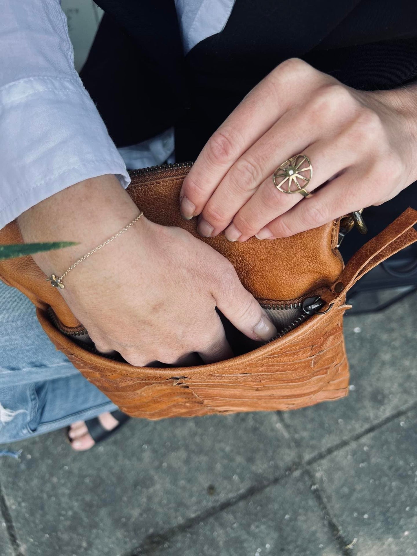 Crossover Cognac - Handmade leather - VIAMAJA.DK