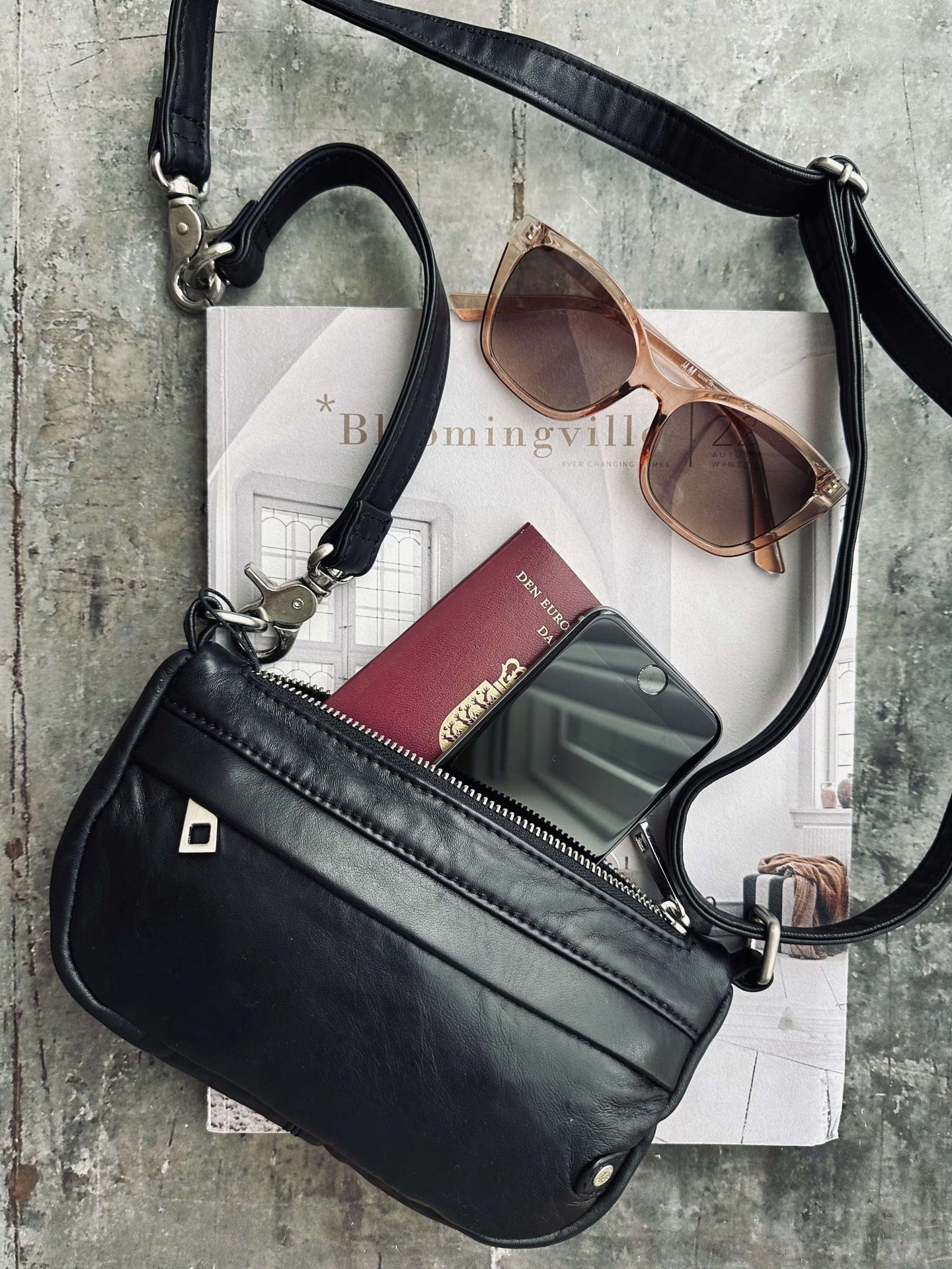 Crossover Mobil – Black - VIAMAJA.DK