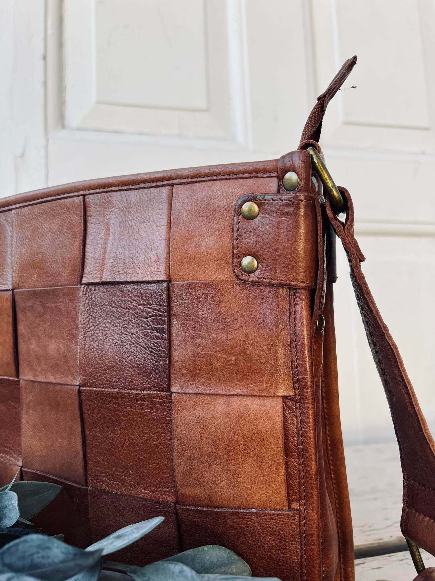 Crossover URBAN Walnut - VIAMAJA.DK