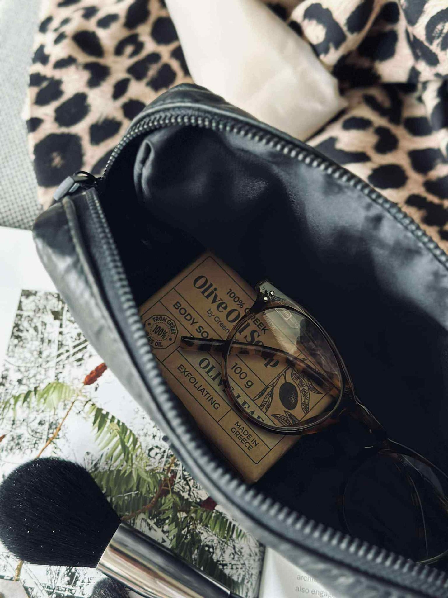 Sminkväska - Svart / svart