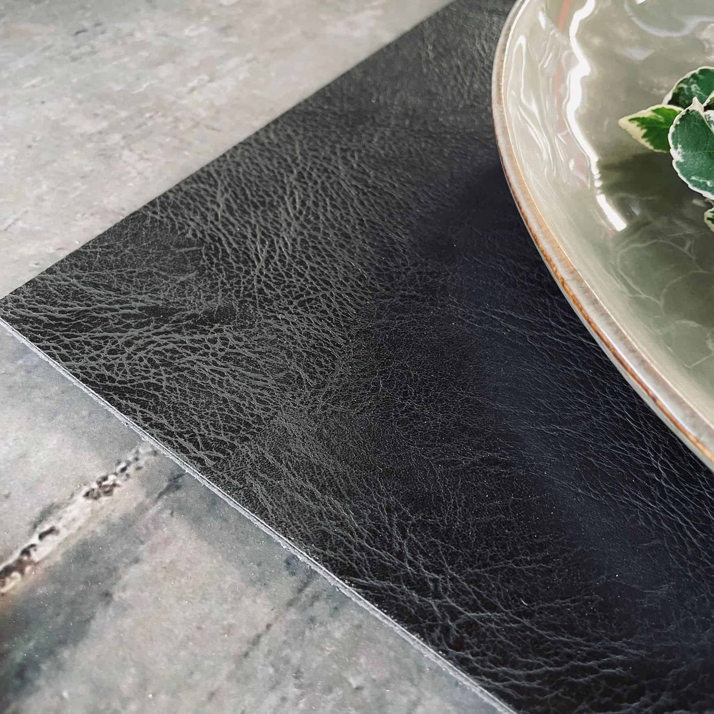 Dækkeserviet 30×45 – Mat Sort - VIAMAJA.DK