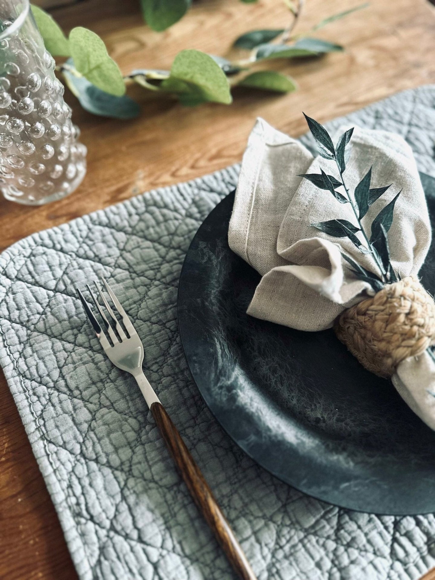 Dækkeserviet STONE-WASHED Quilt – Nordic grey - VIAMAJA.DK