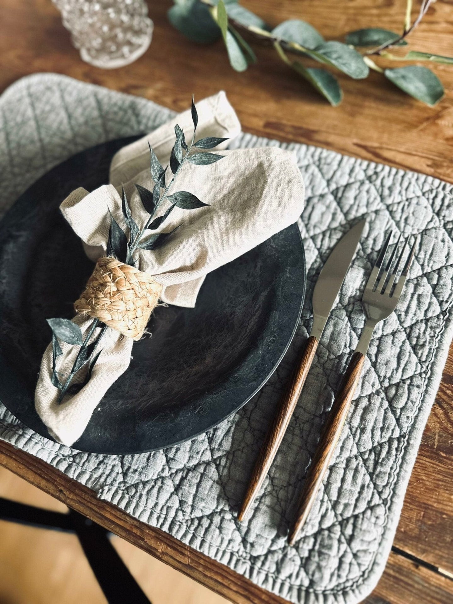 Dækkeserviet STONE-WASHED Quilt – Nordic grey - VIAMAJA.DK