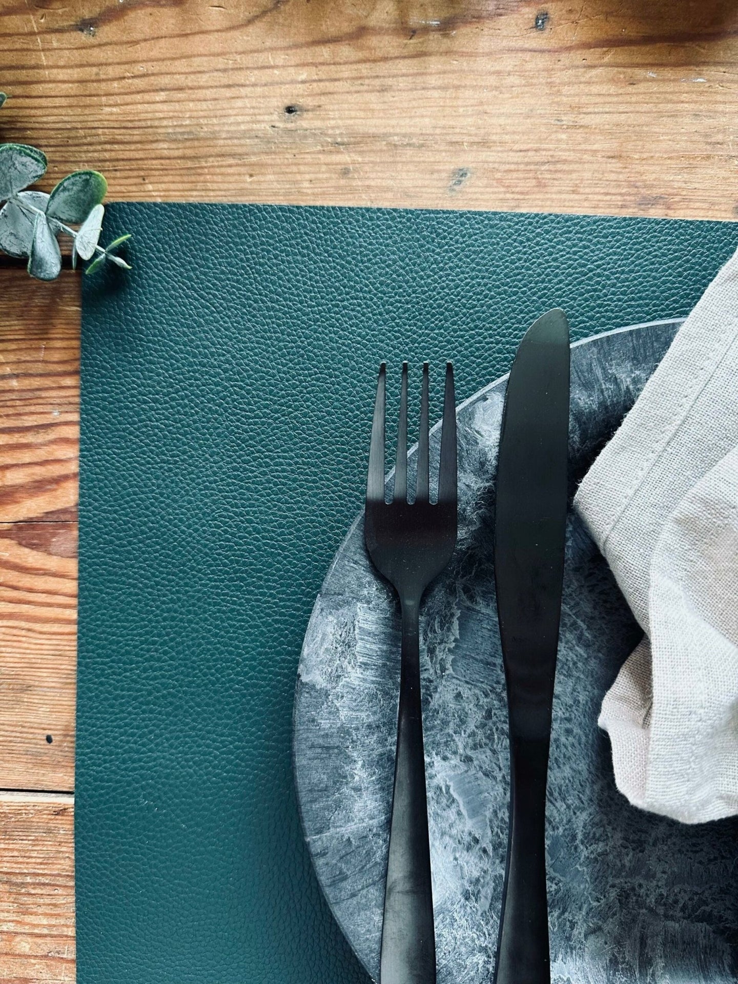 Dækkeserviet – Vendbar mint / flaskegrøn - VIAMAJA.DK