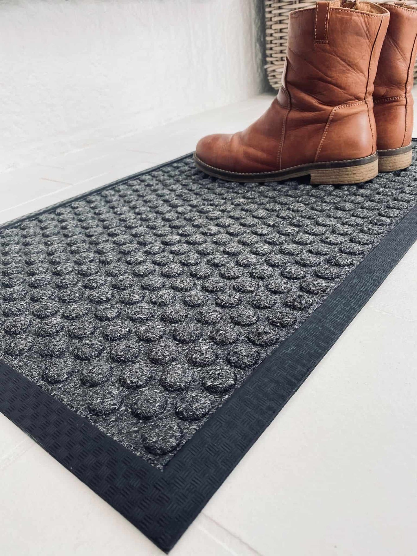 Dørmåtte Dots 45x75 - VIAMAJA.DK