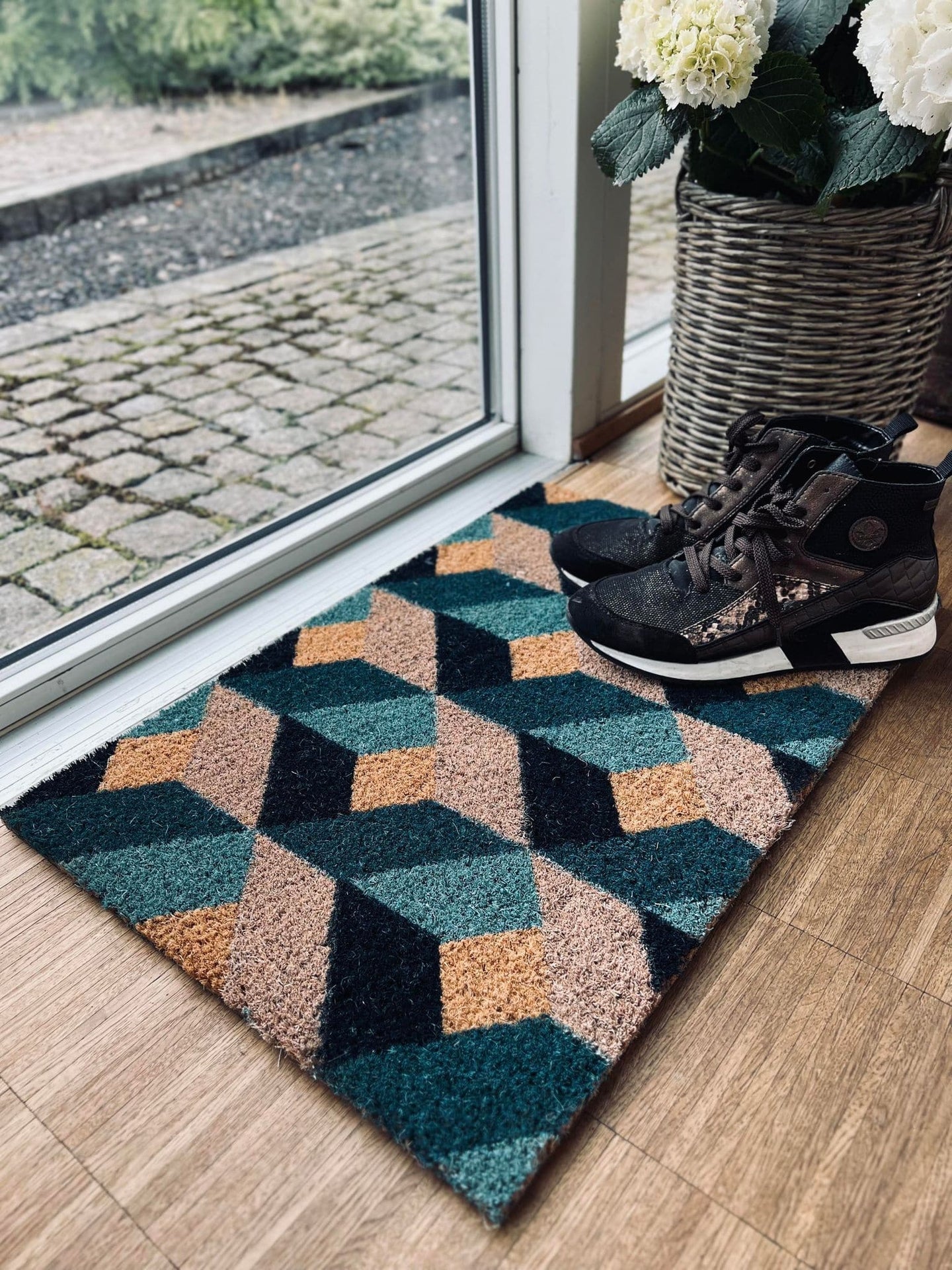 Dørmåtte - Grafisk kokos 40x60cm - VIAMAJA.DK