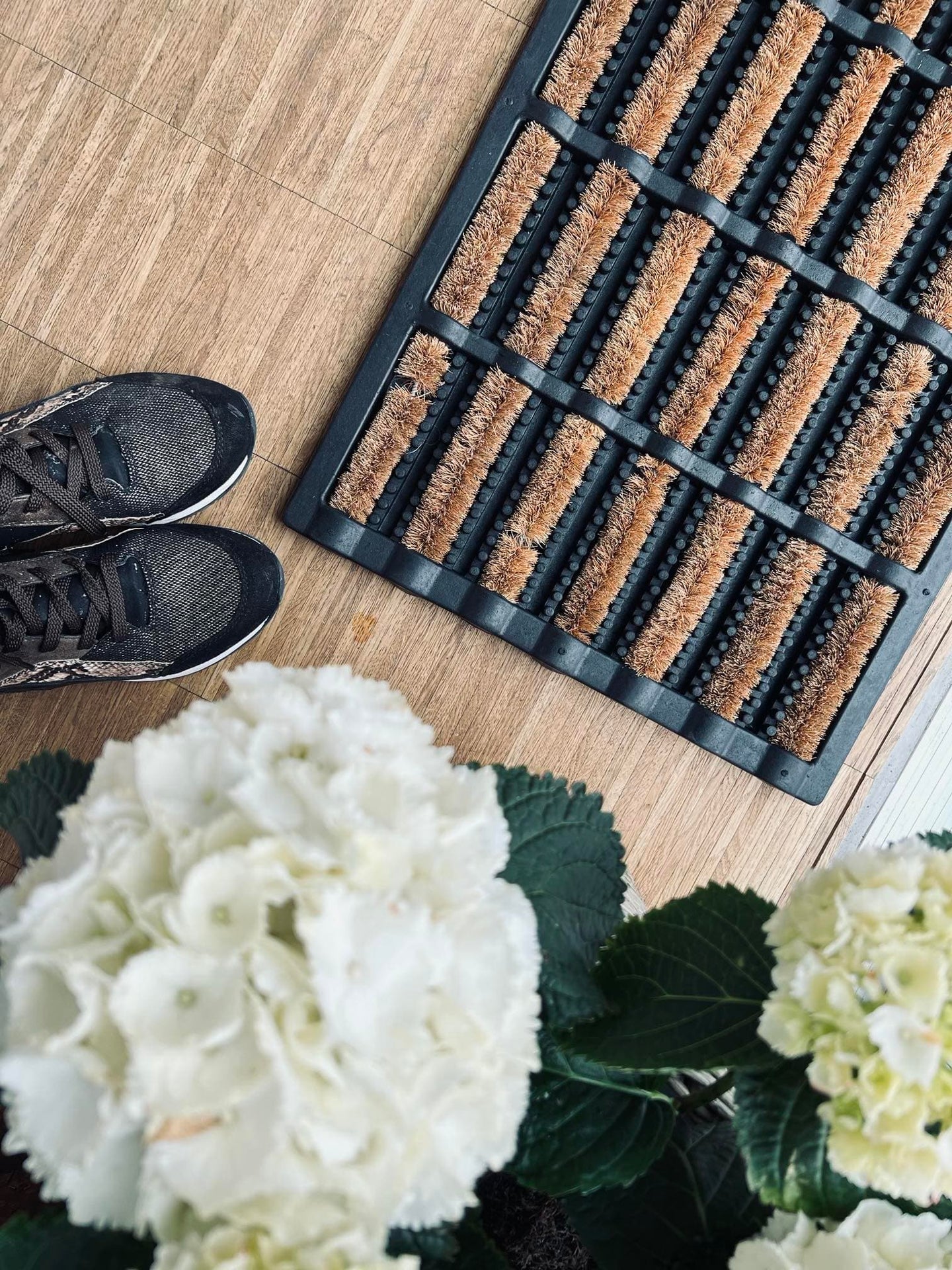 Dørmåtte - GUMMI MED BØRSTE I NATUR - 45x75cm - VIAMAJA.DK