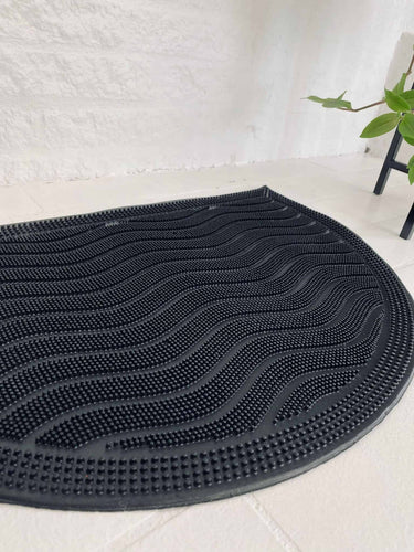 Dørmåtte halvmåne sort bølge - VIAMAJA.DK