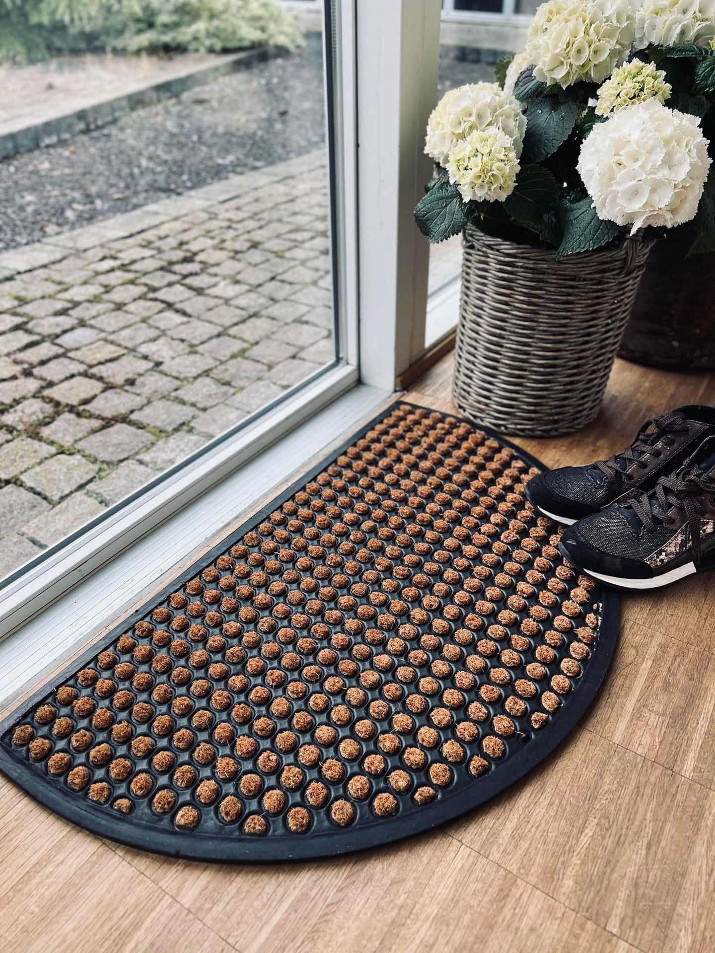 Dørmåtte - Natur DOTS halvmåne - VIAMAJA.DK