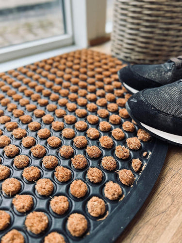 Dørmåtte - Natur DOTS halvmåne - VIAMAJA.DK