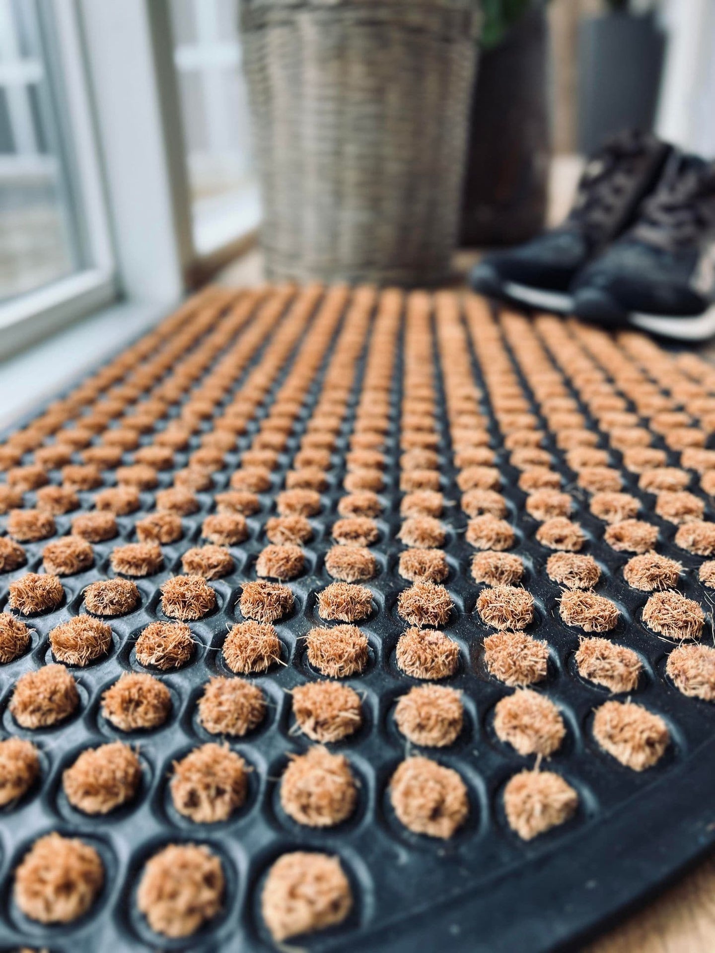 Dørmåtte - Natur DOTS halvmåne - VIAMAJA.DK