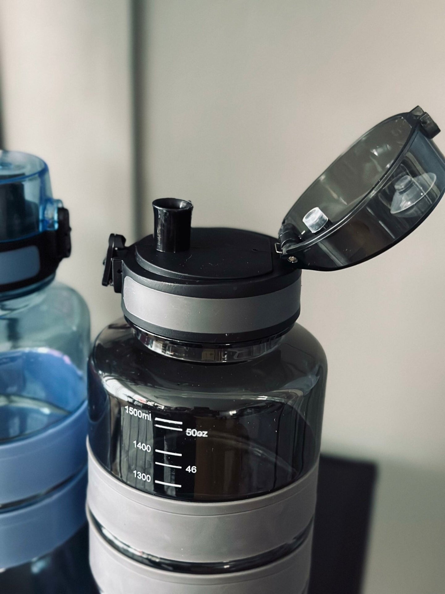 Drikkeflaske 1500 ml – Stone - VIAMAJA.DK