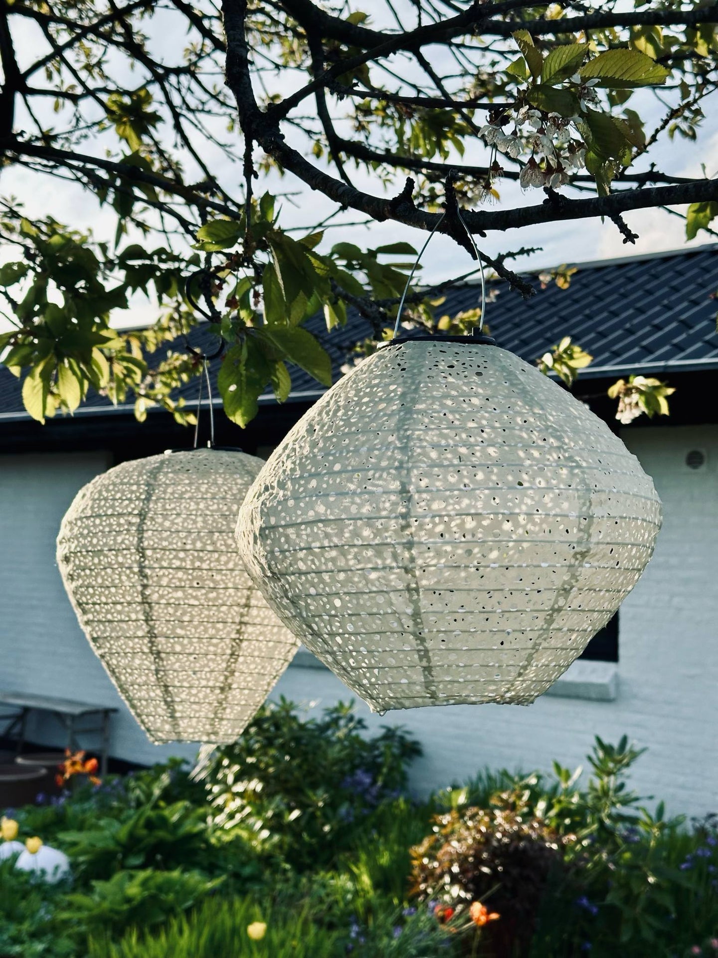 Lampa med solceller - Dusty Green