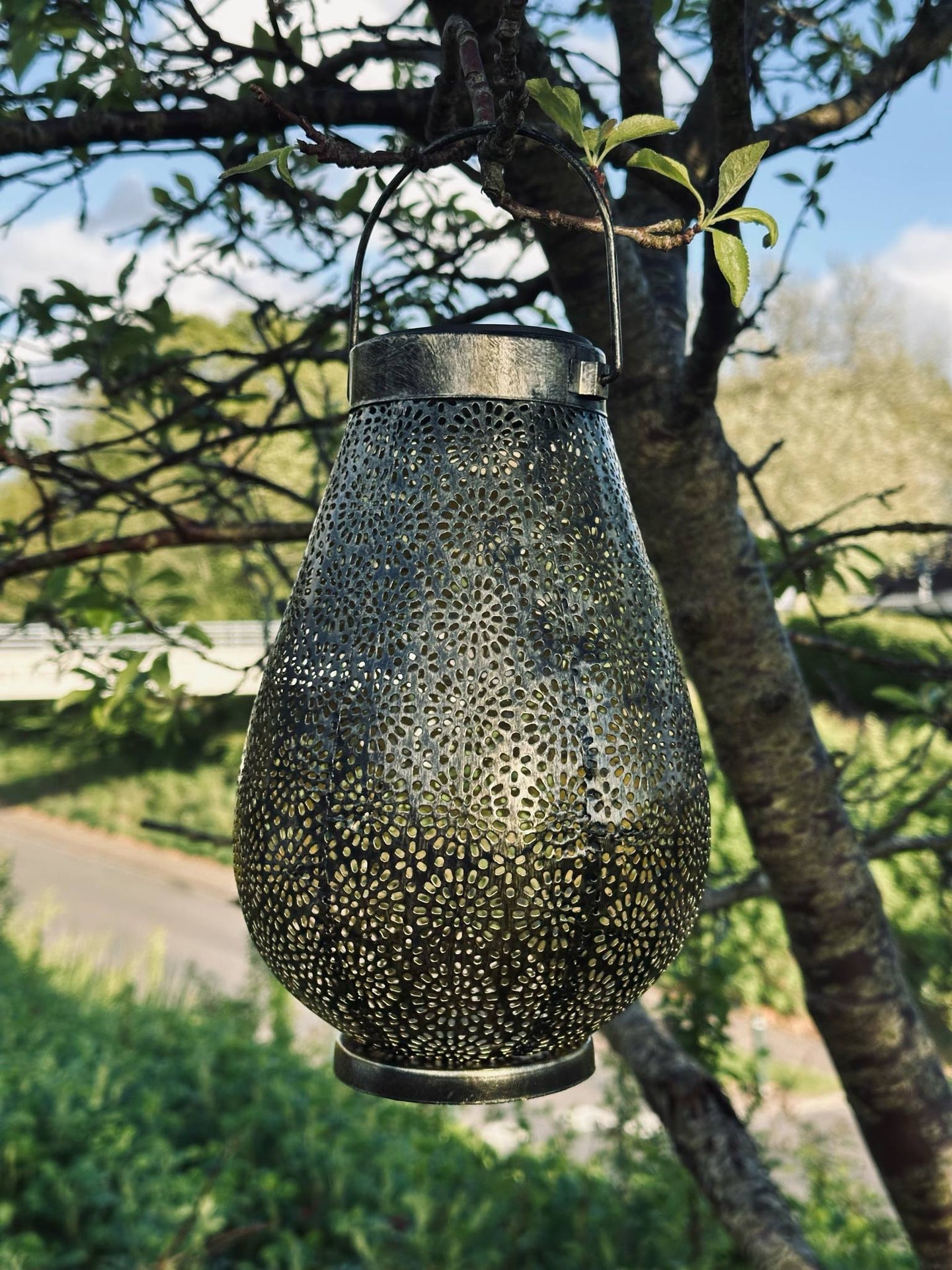 Lykta med solceller - GOLDEN