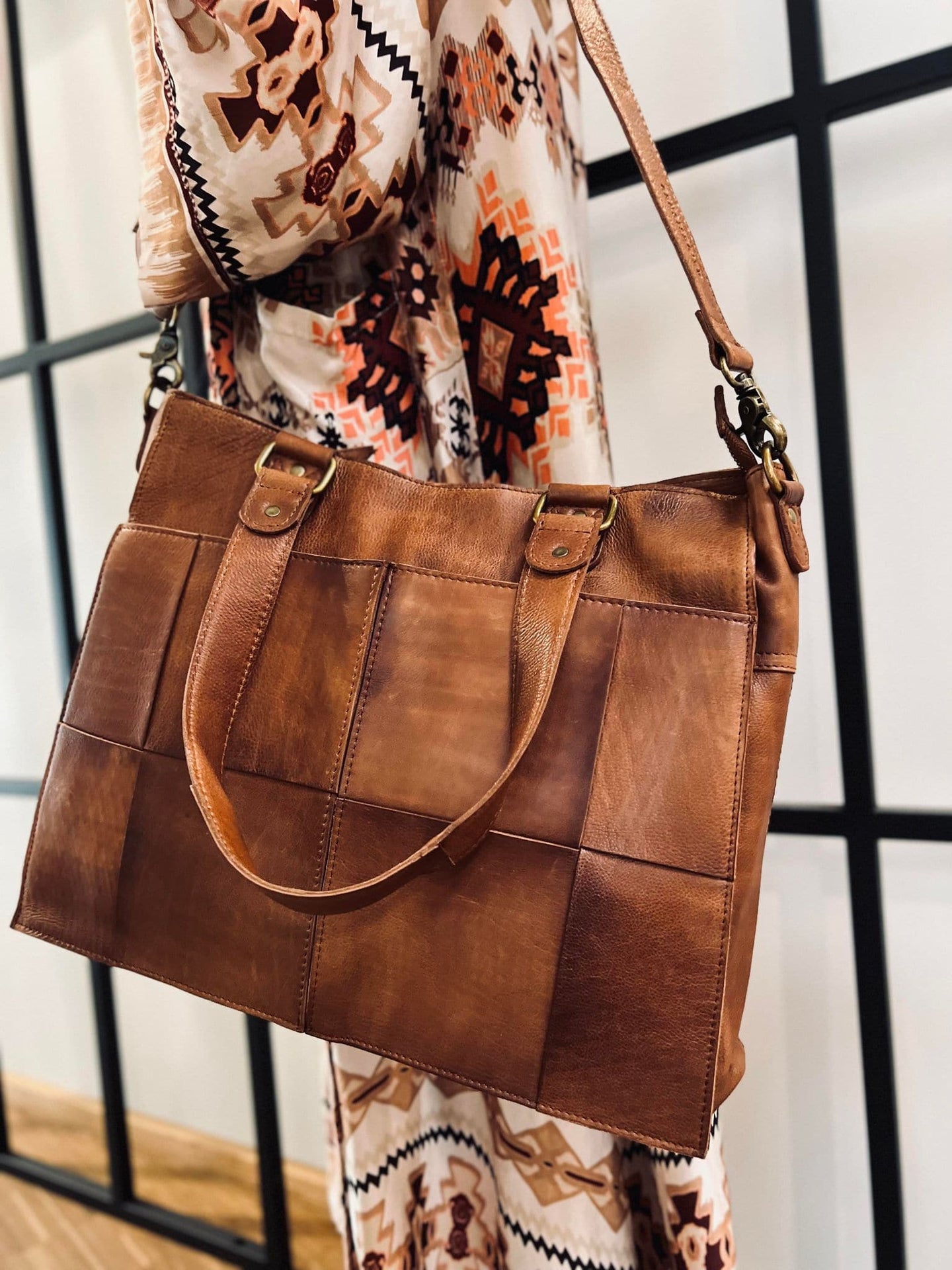 Elegant arbejdstaske / shopper - Walnut - VIAMAJA.DK