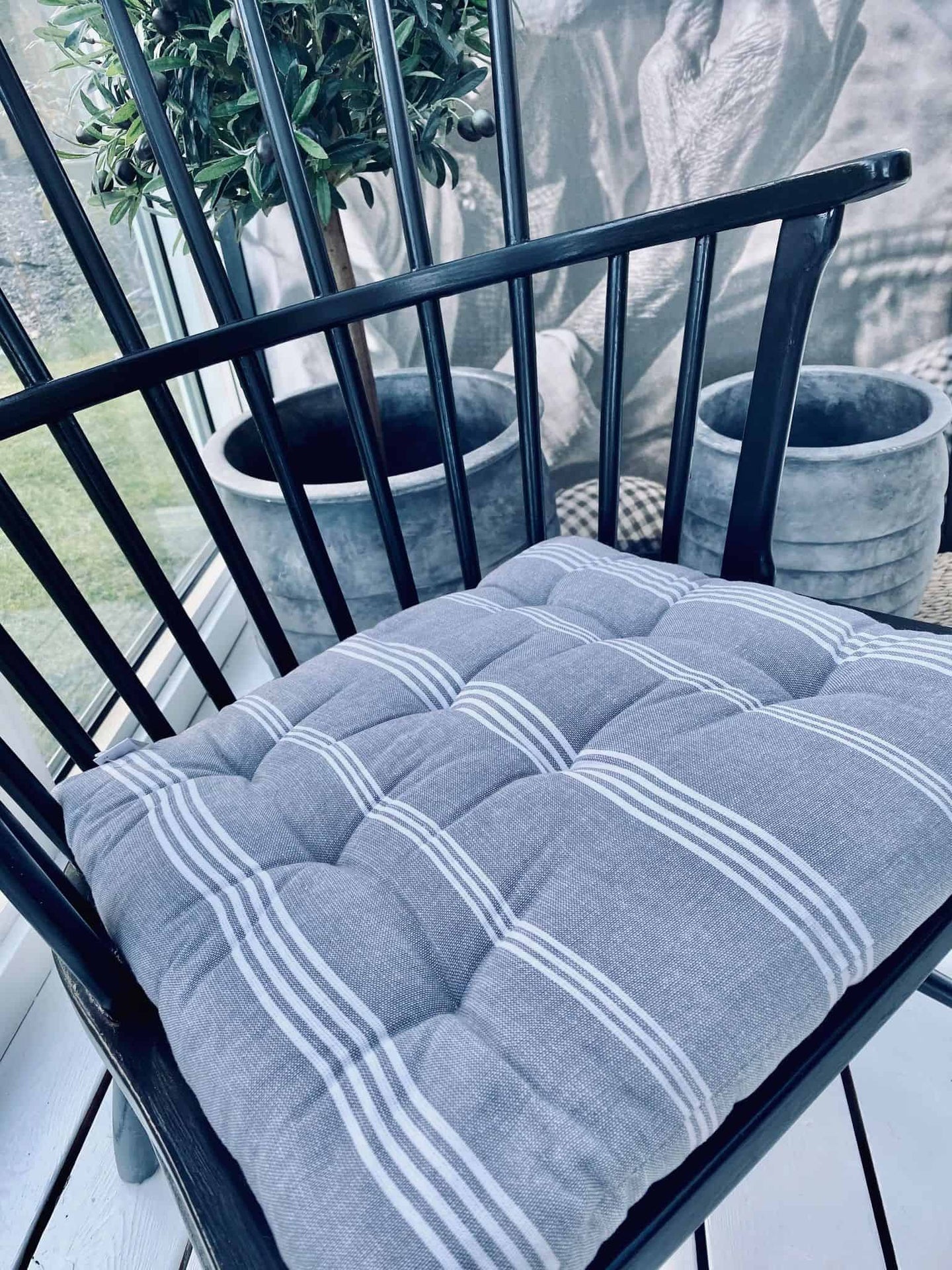 Futon hynde – Blå med hvide striber - 40×40 - VIAMAJA.DK