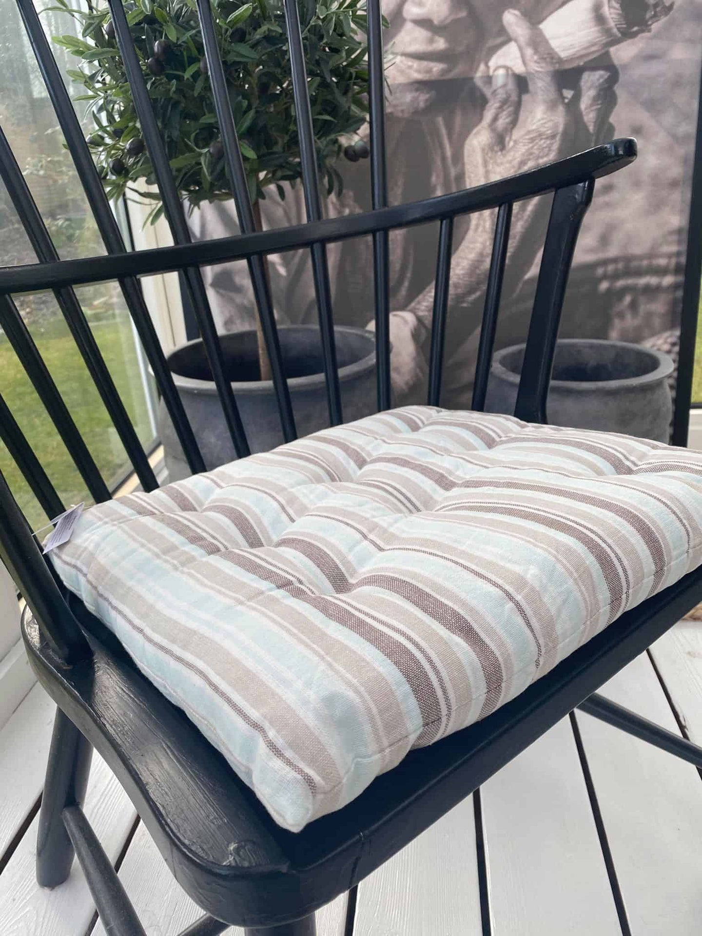 Futon hynde – Stribet lyseblå / sand – 40×40 - VIAMAJA.DK