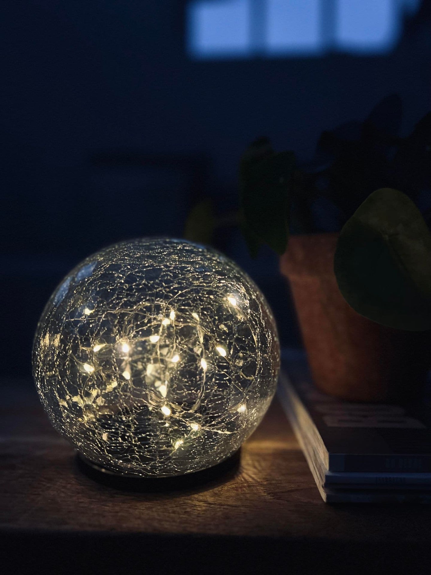 Glaskugle med solceller - VIAMAJA.DK