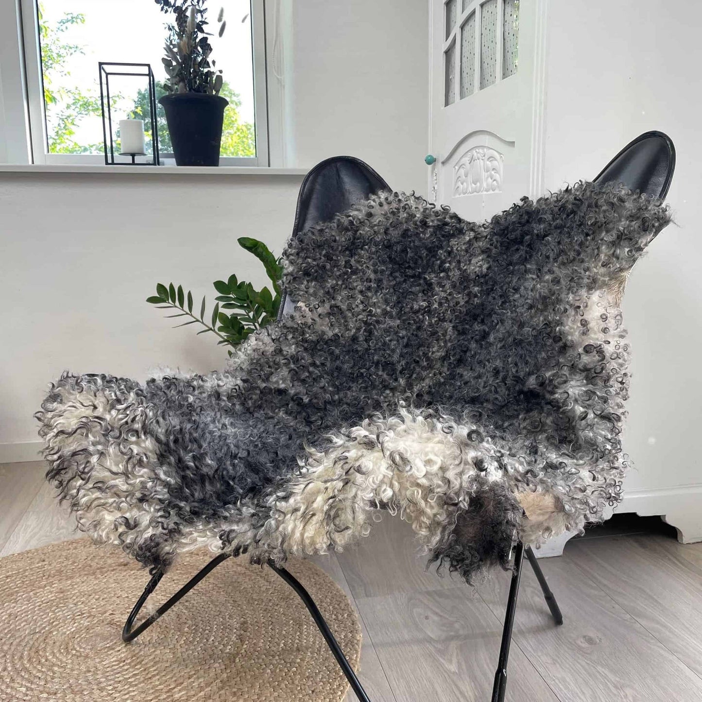 Gotlandsk i flotte grå nuancer - VIAMAJA.DK