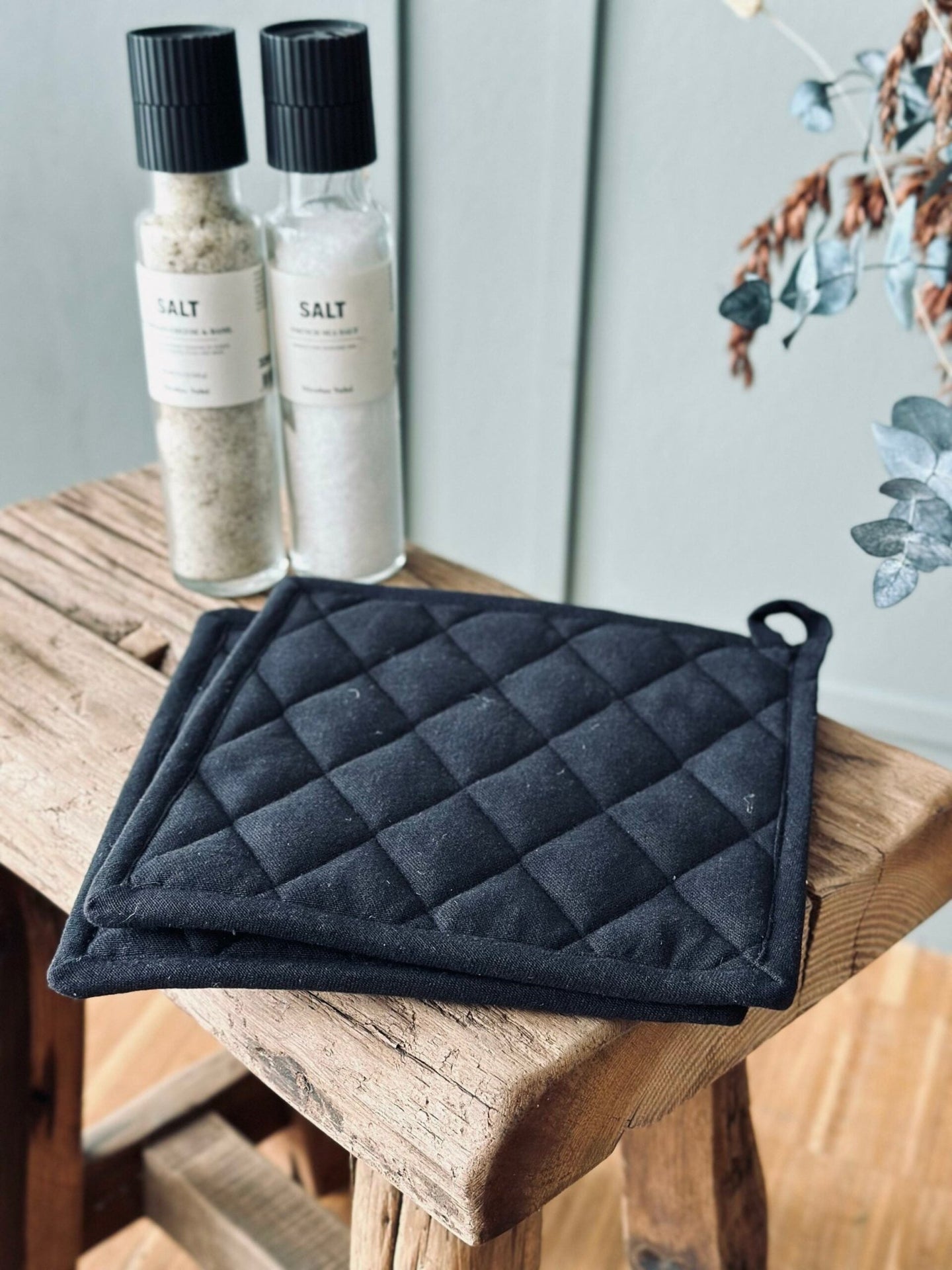 Grydelap – Sort quilt - VIAMAJA.DK