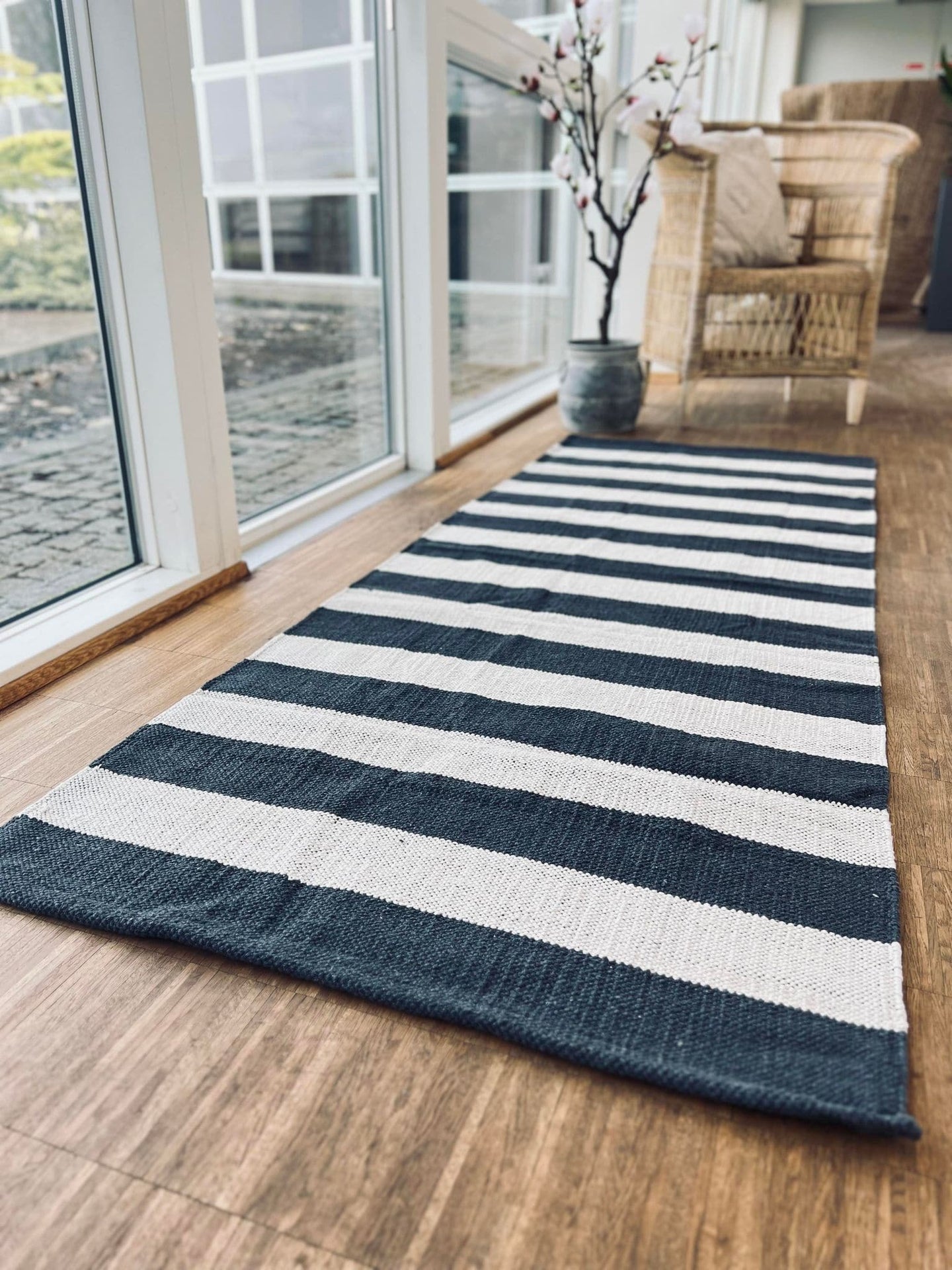 Gulvtæppe BRED STRIB 70x200cm koks / natur - VIAMAJA.DK