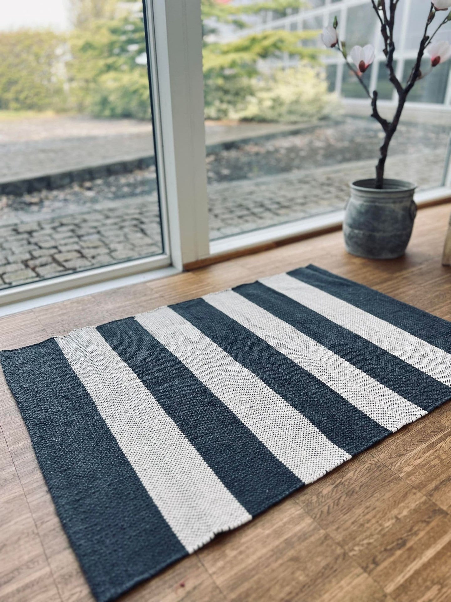 Gulvtæppe i Bomuld - 60x90cm koks / natur - VIAMAJA.DK