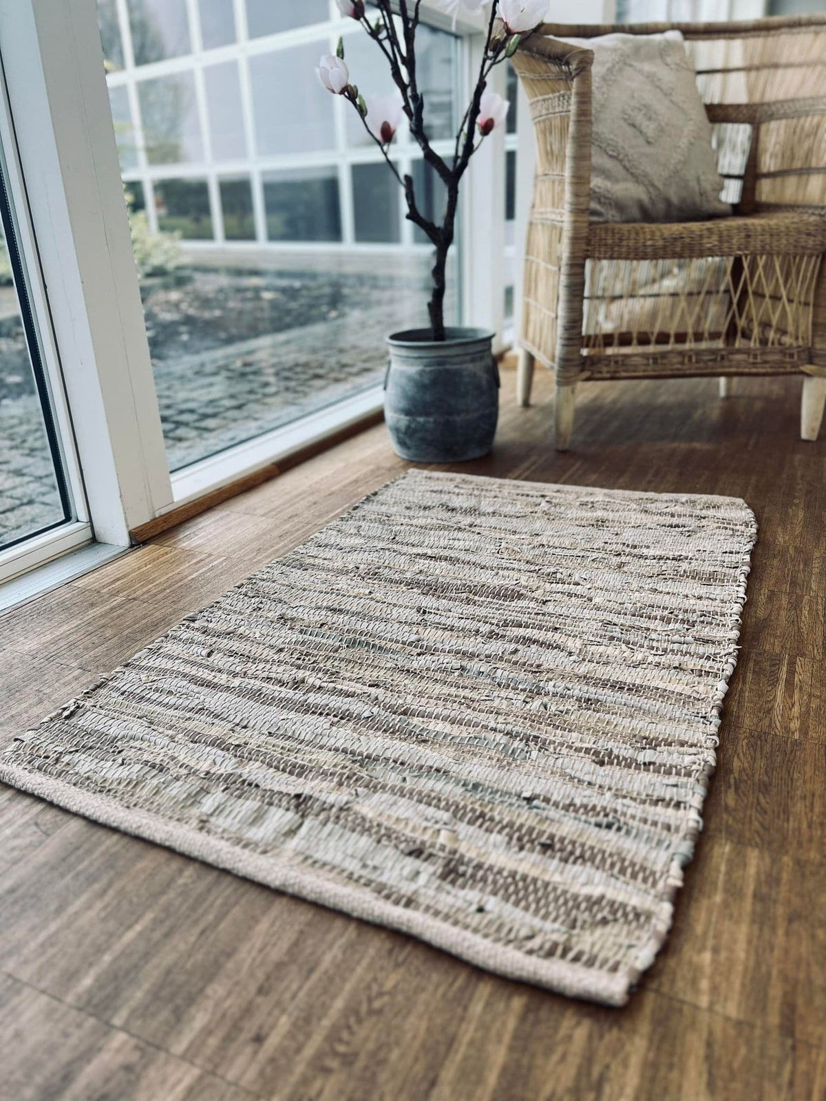 Gulvtæppe i læder - 60x90cm Beige - VIAMAJA.DK
