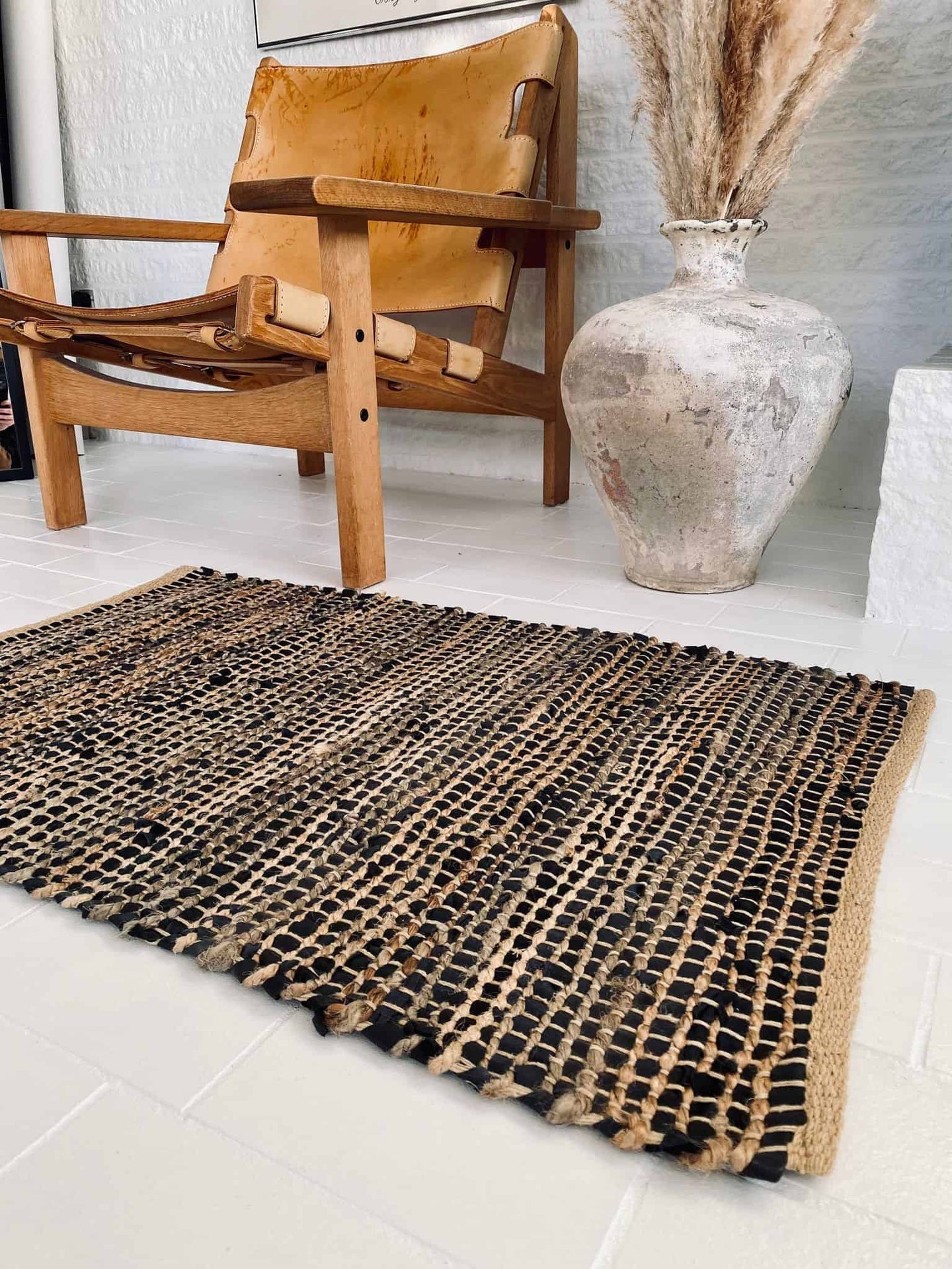 Gulvtæppe i skind og jute / bademåtte – 60x90cm - VIAMAJA.DK