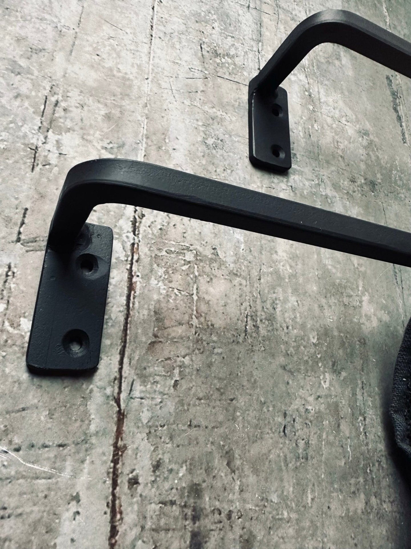 Håndklædeholder - Black 80cm - VIAMAJA.DK
