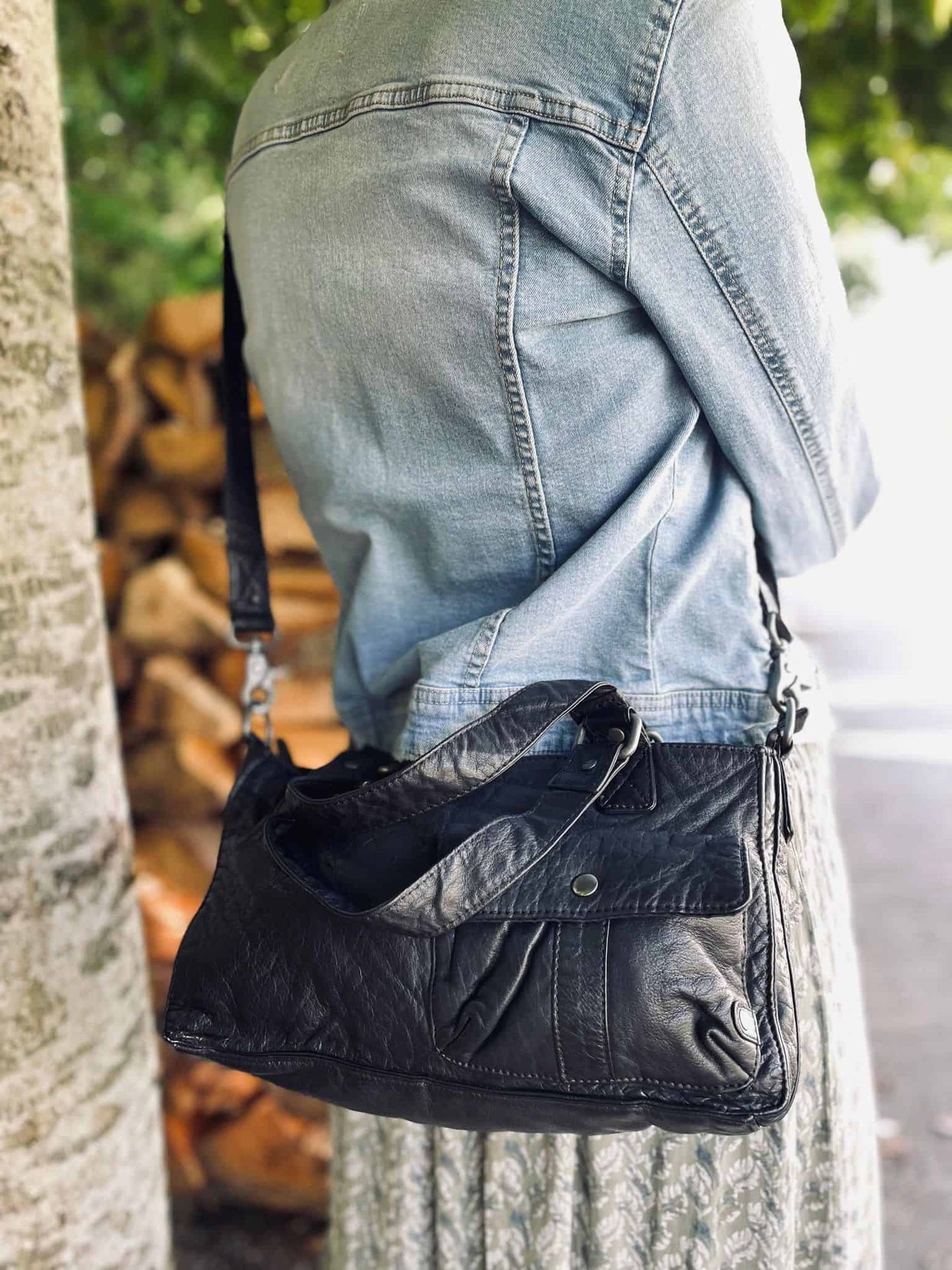 Håndtaske/ crossbody VICTORIA i blød skind - VIAMAJA.DK