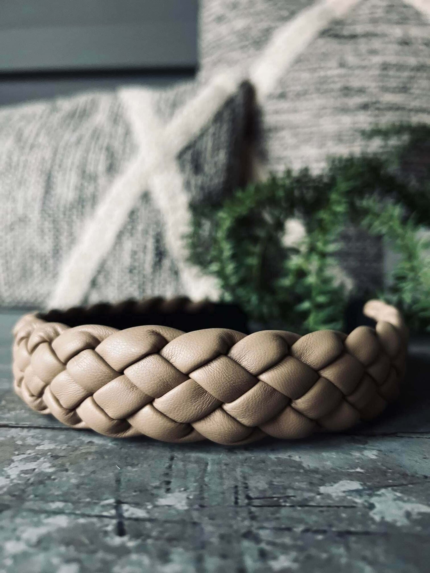 Project Harbage Hårbåge - Bred beige – vävt struktur – VIAMAJA.SE