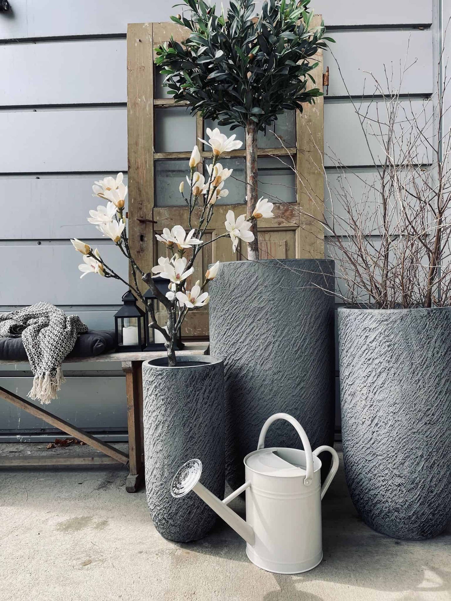 Havekrukke sæt af 3 store krukker - Mørk grå - VIAMAJA.DK